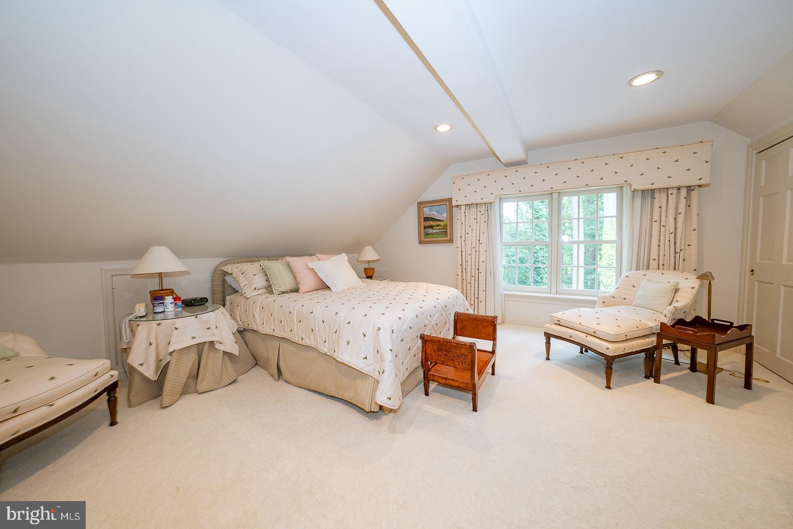 1109 BRYNLAWN ROAD