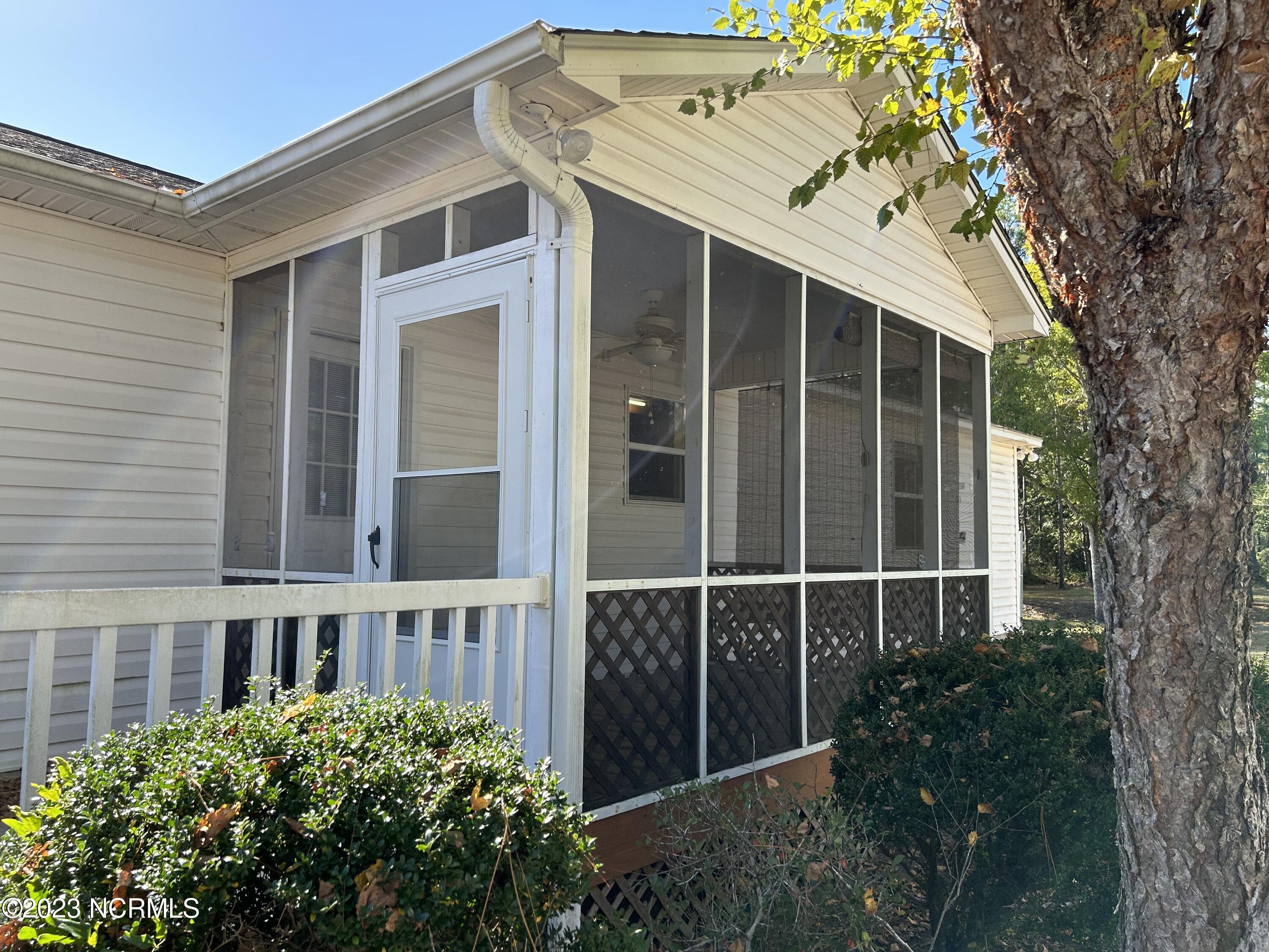 48 Burton Road