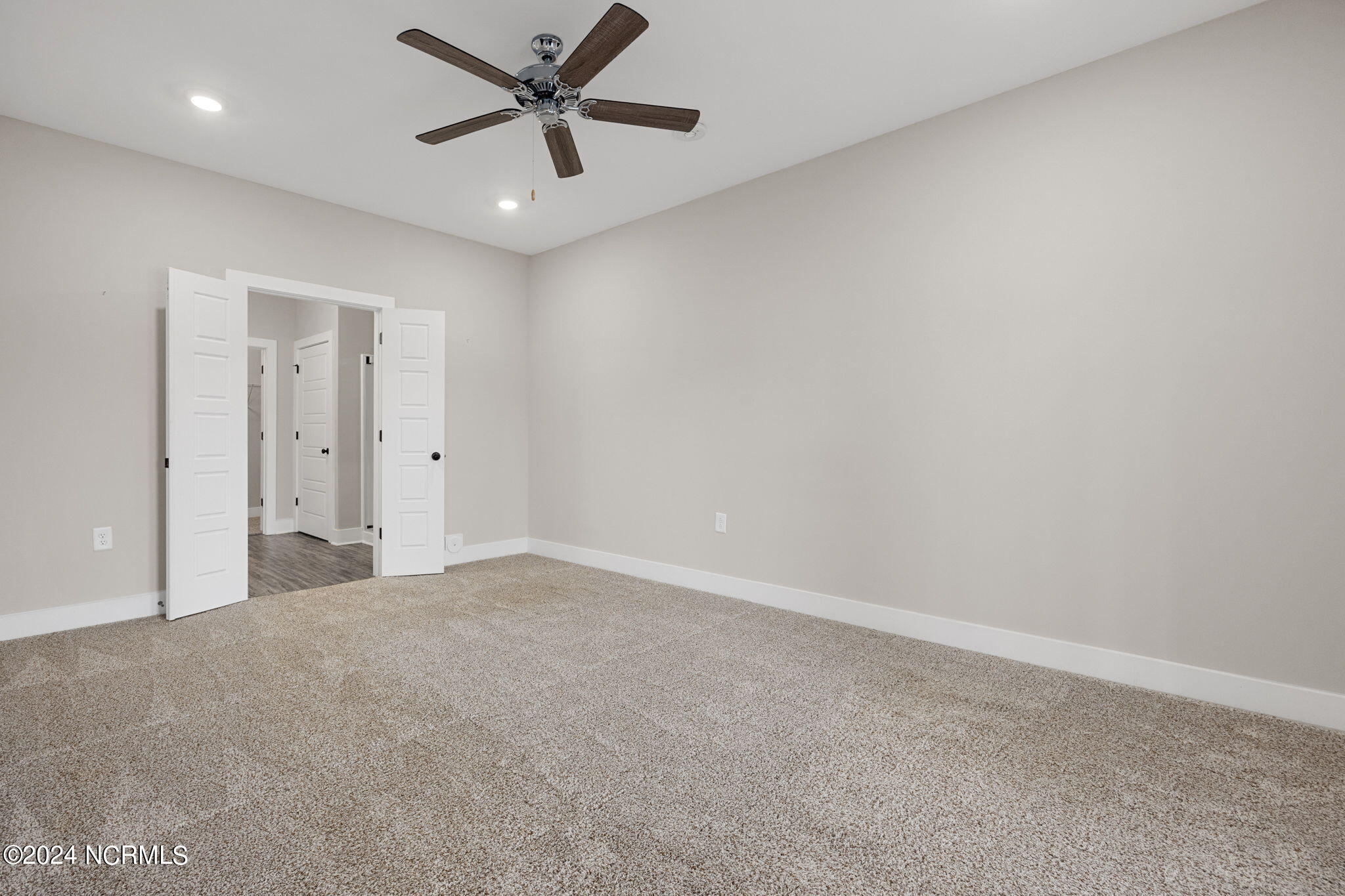 395 S Crow Creek Drive, 1601