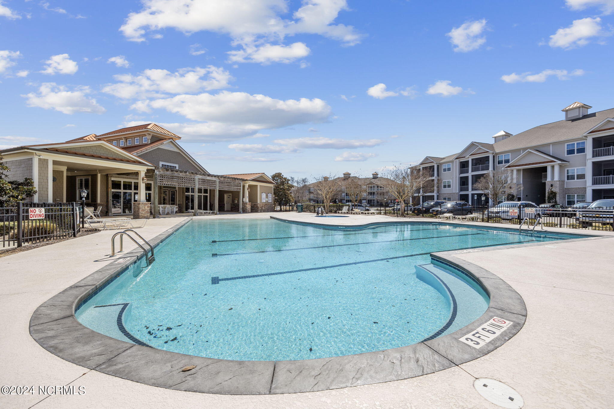 395 S Crow Creek Drive, 1601