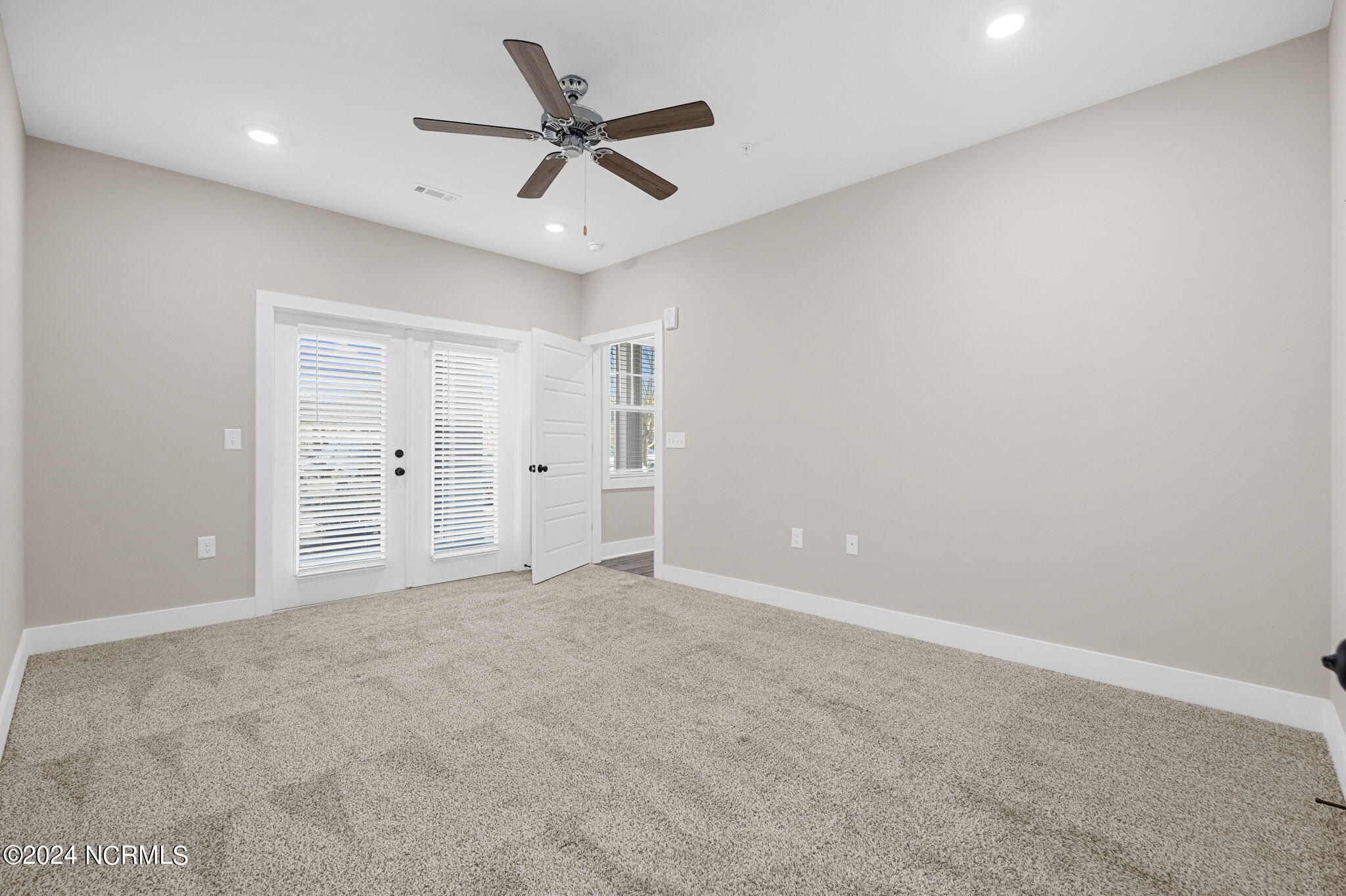 395 S Crow Creek Drive, 1601