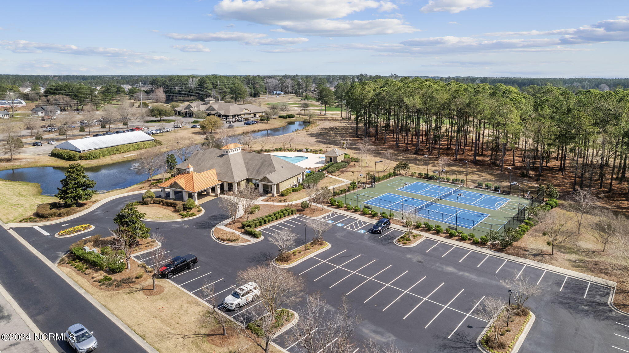 395 S Crow Creek Drive, 1601