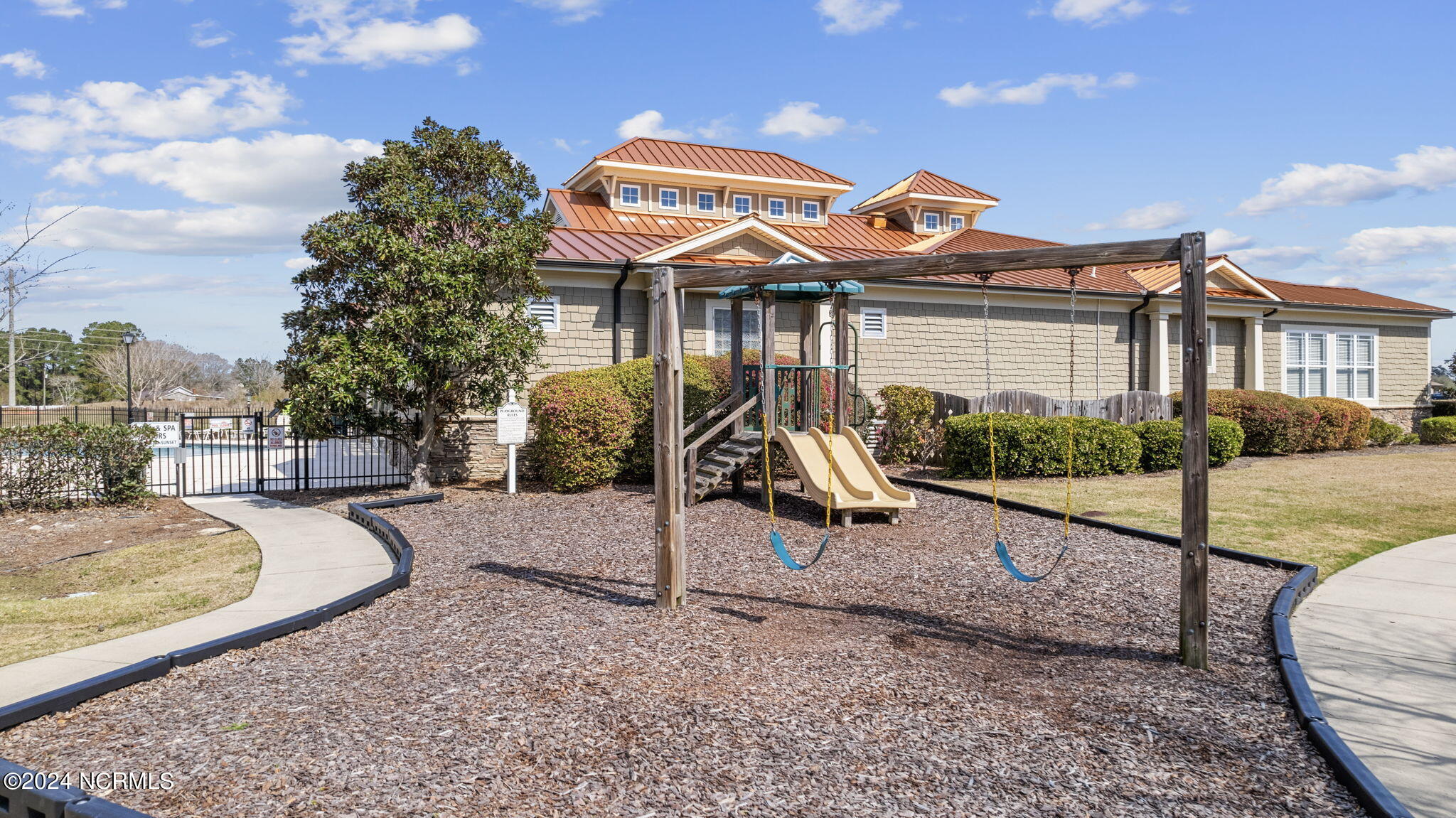 395 S Crow Creek Drive, 1601