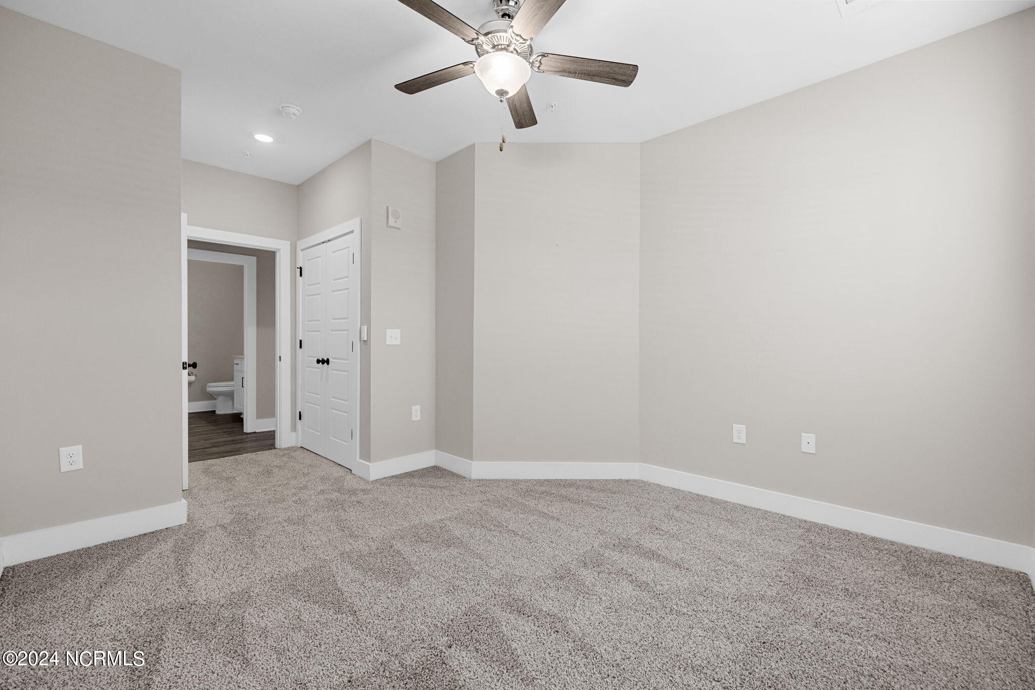 395 S Crow Creek Drive, 1601