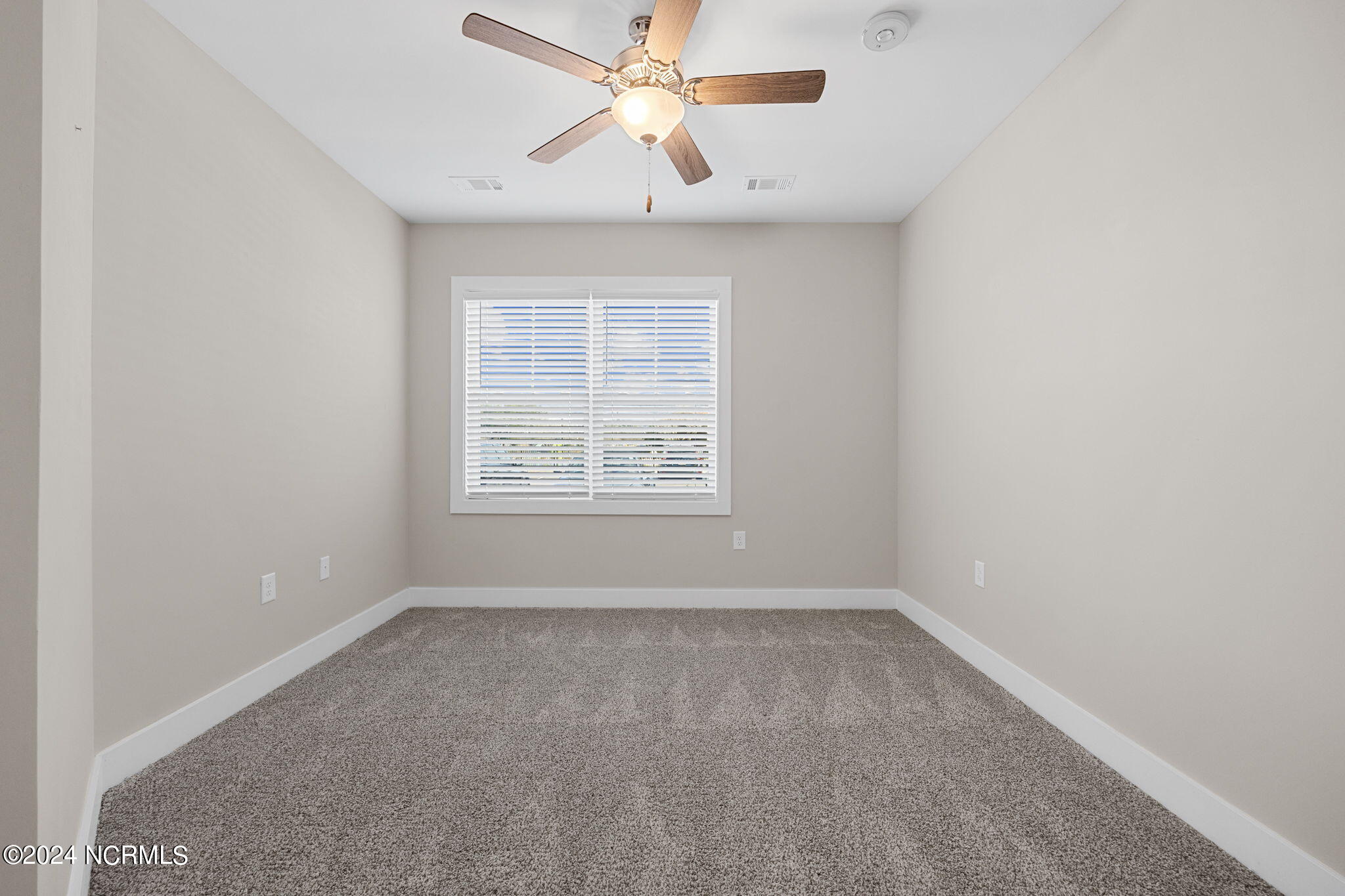 395 S Crow Creek Drive, 1601