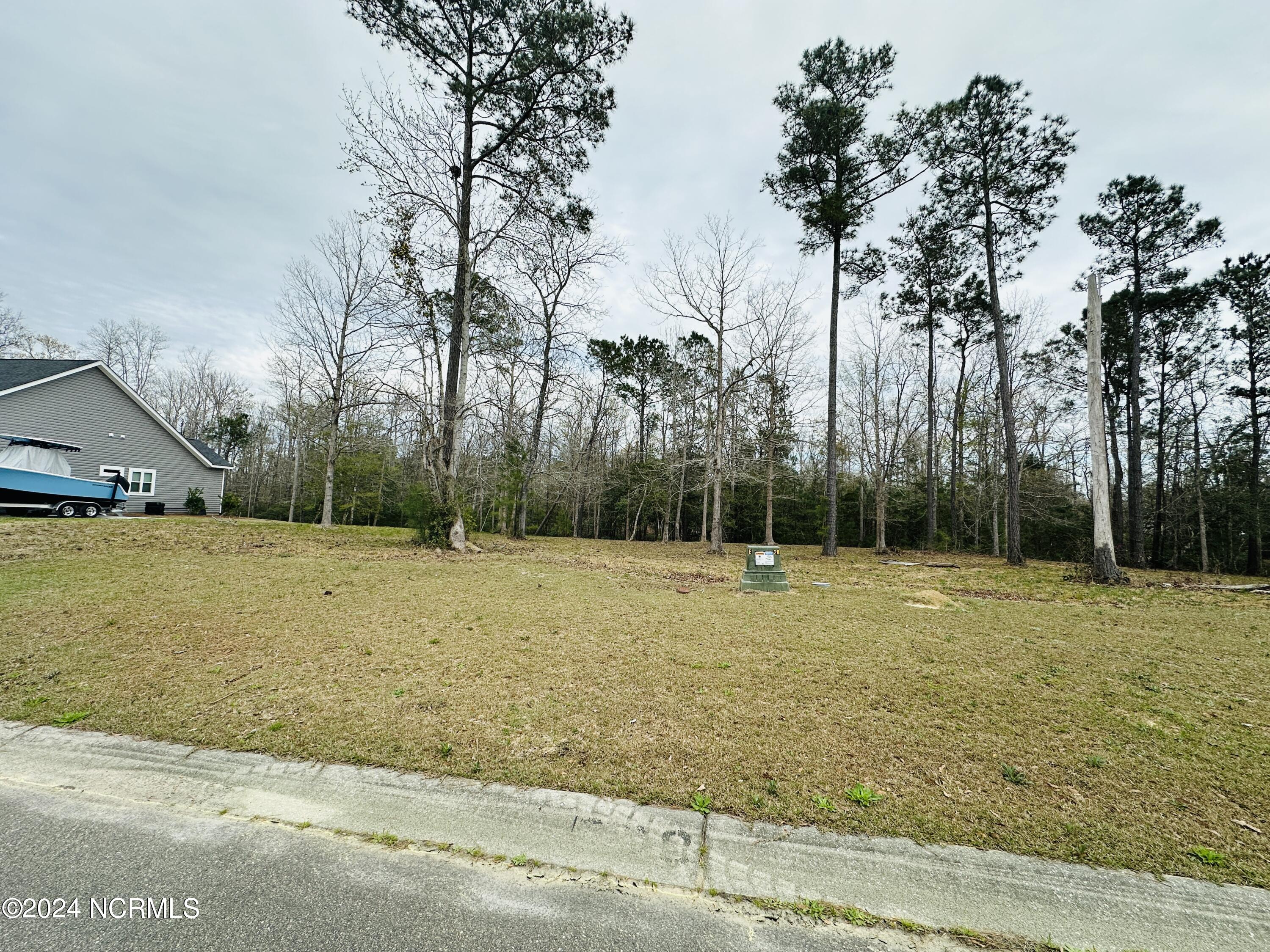 572 Sanctuary Point SW