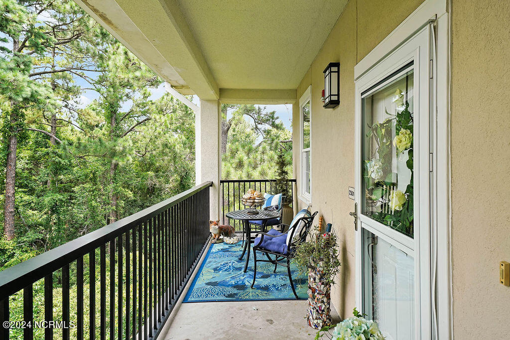 2100 Marsh Grove Lane, Unit 2301