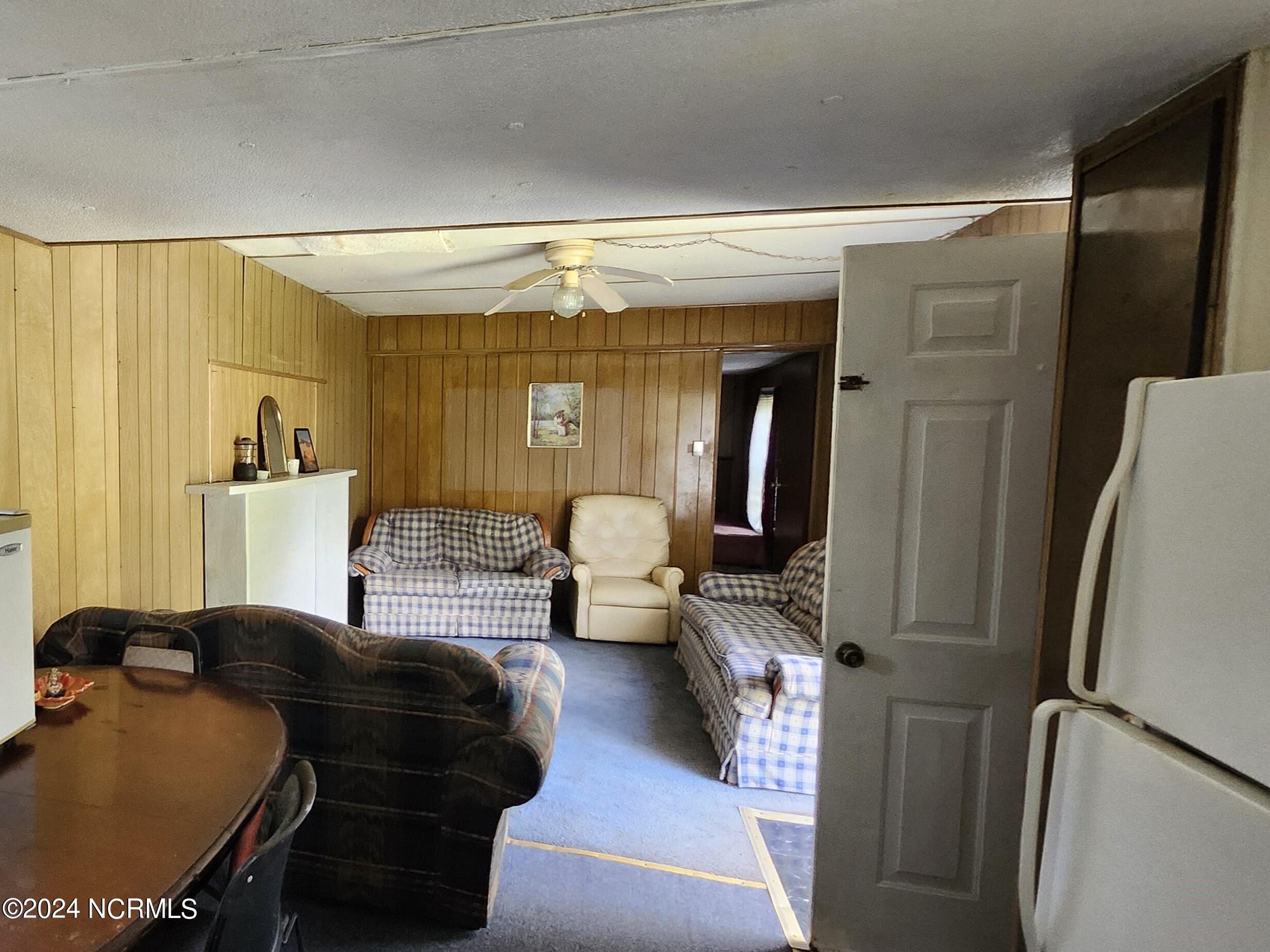 285 & 301 Bluebird Road