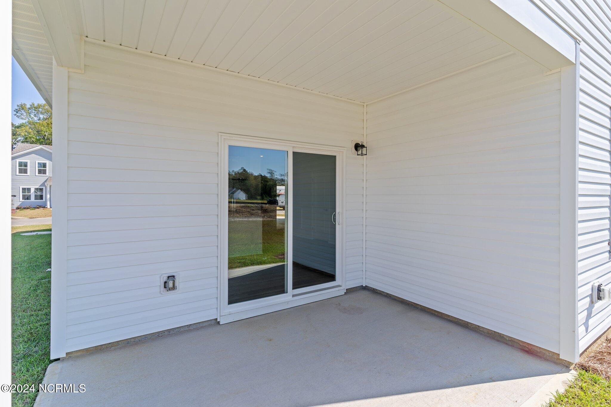 348 Currents Place SE, 62