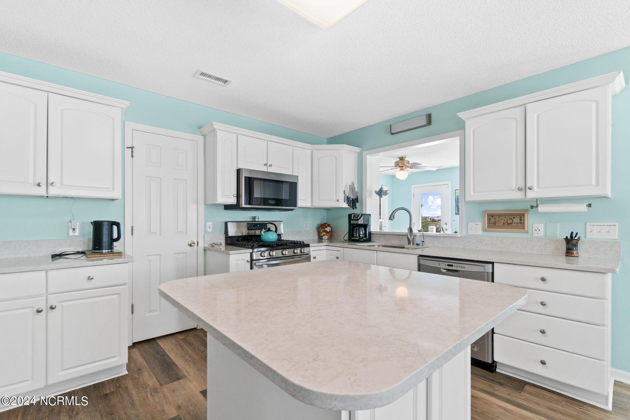 3717 Windy Point Road SW