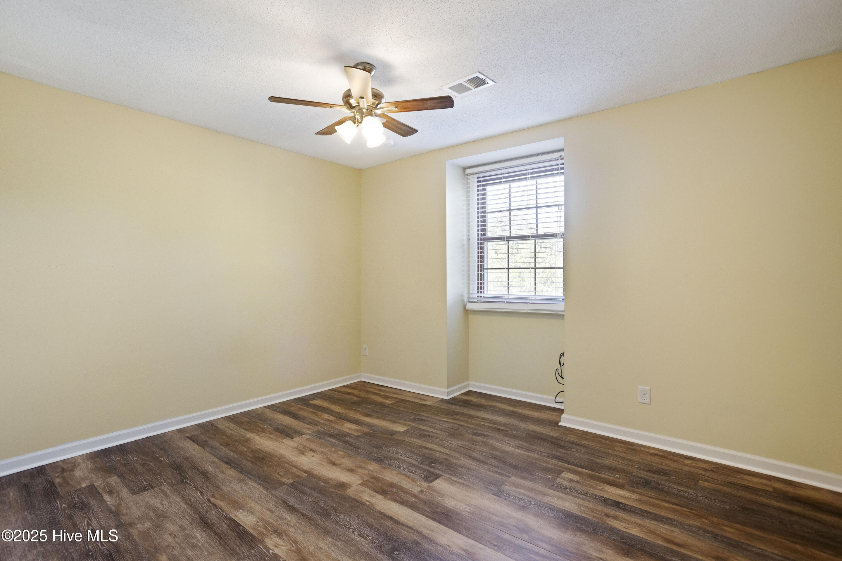 4905 Marlin Court