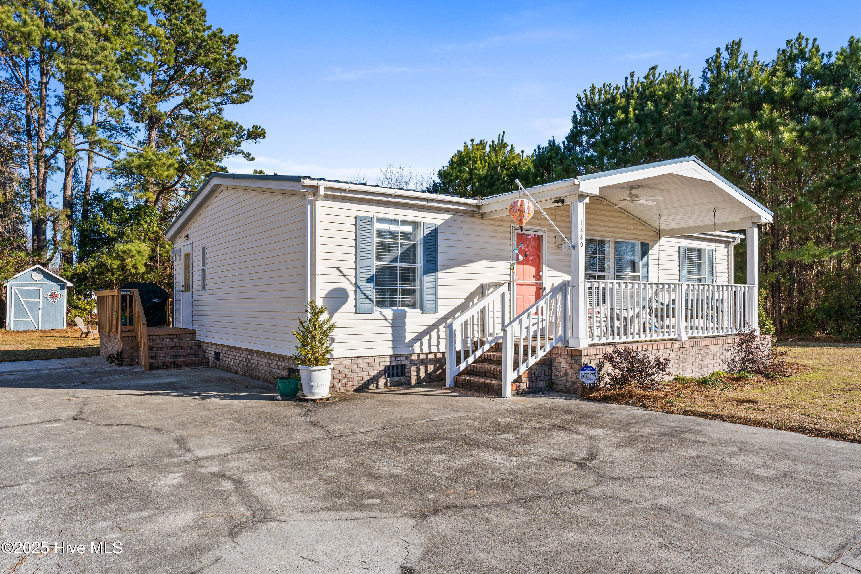 1380 Dove Drive SW