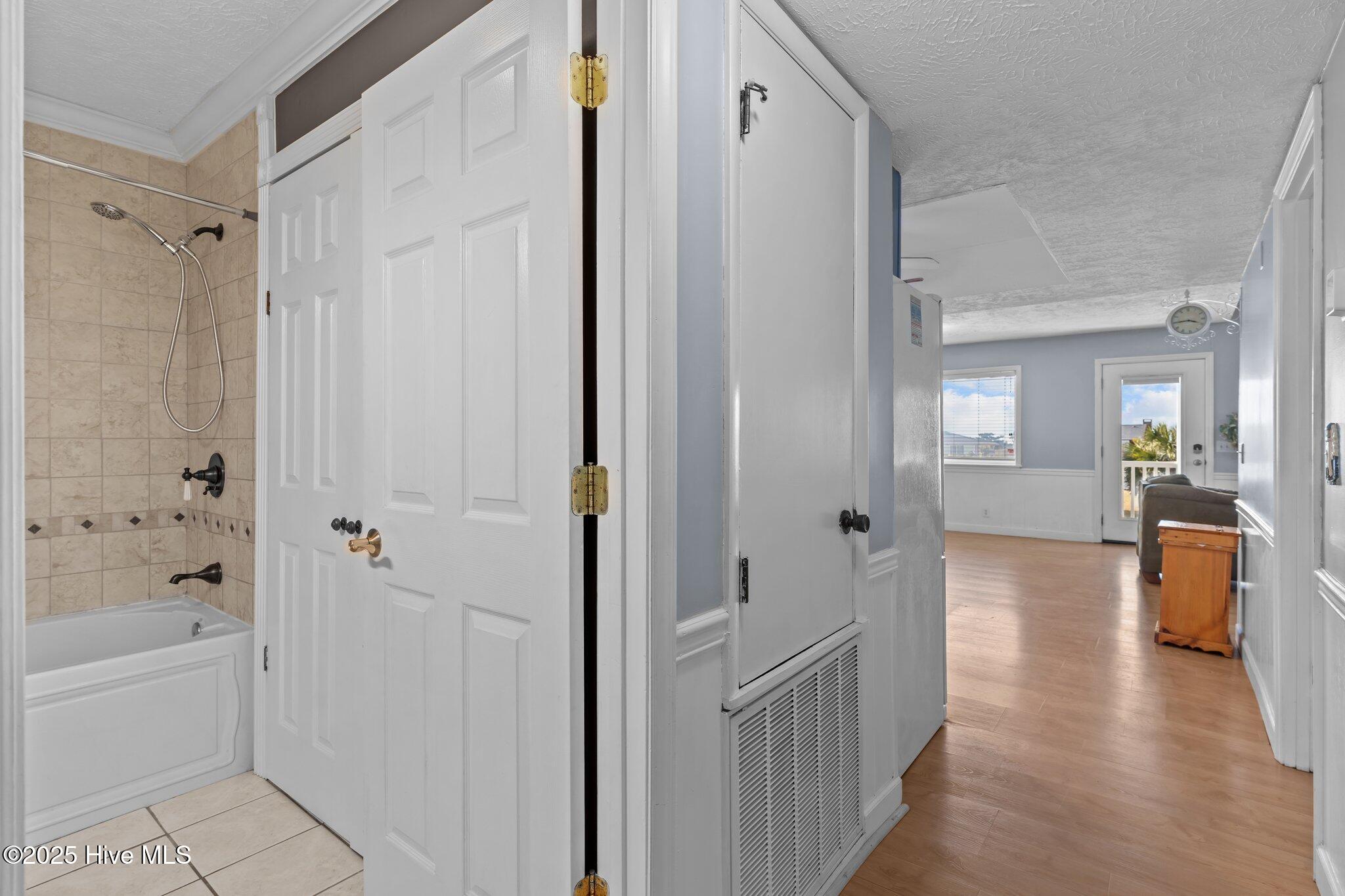 238 Brunswick Avenue W, # 1