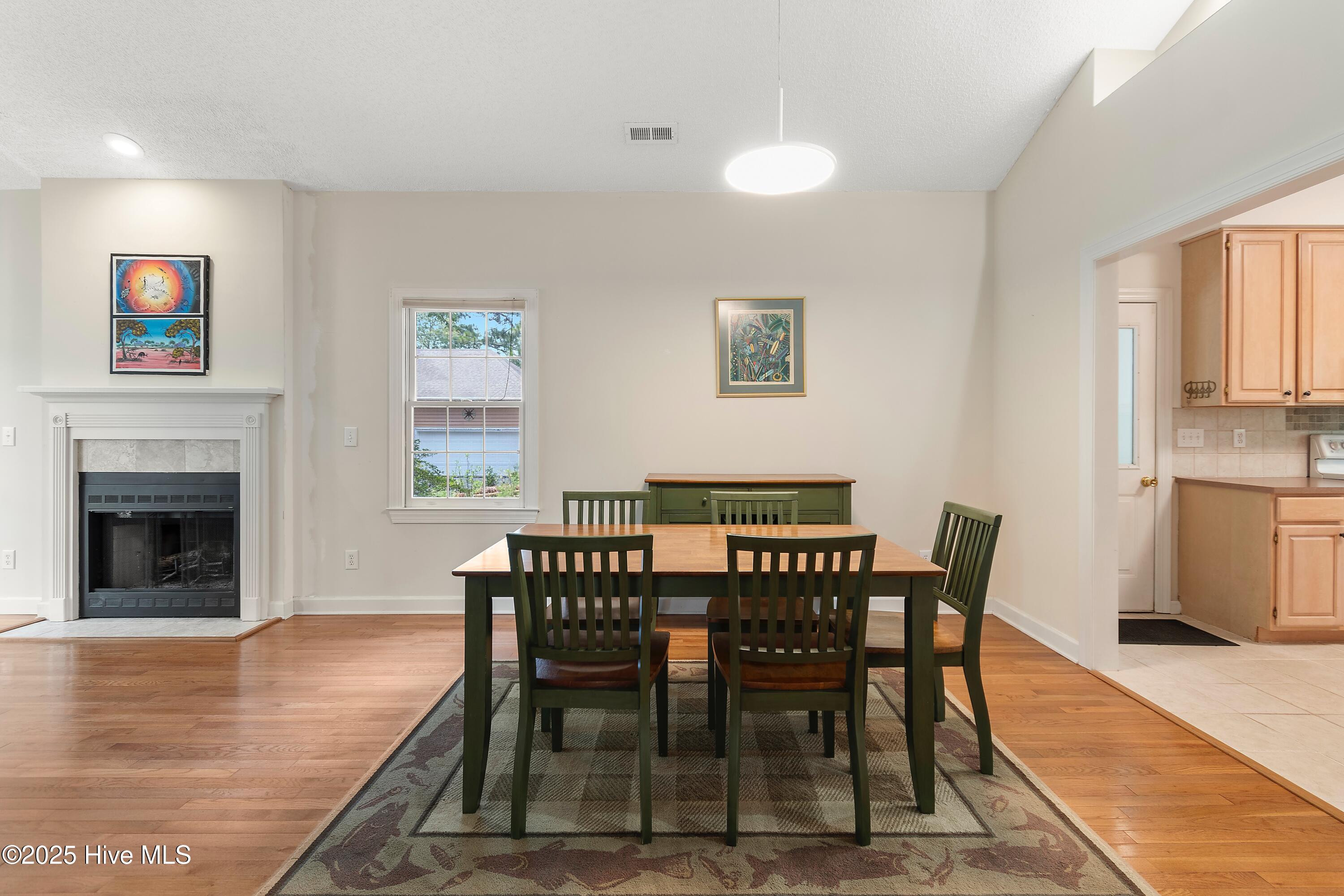 4148 Carlyle Place SE