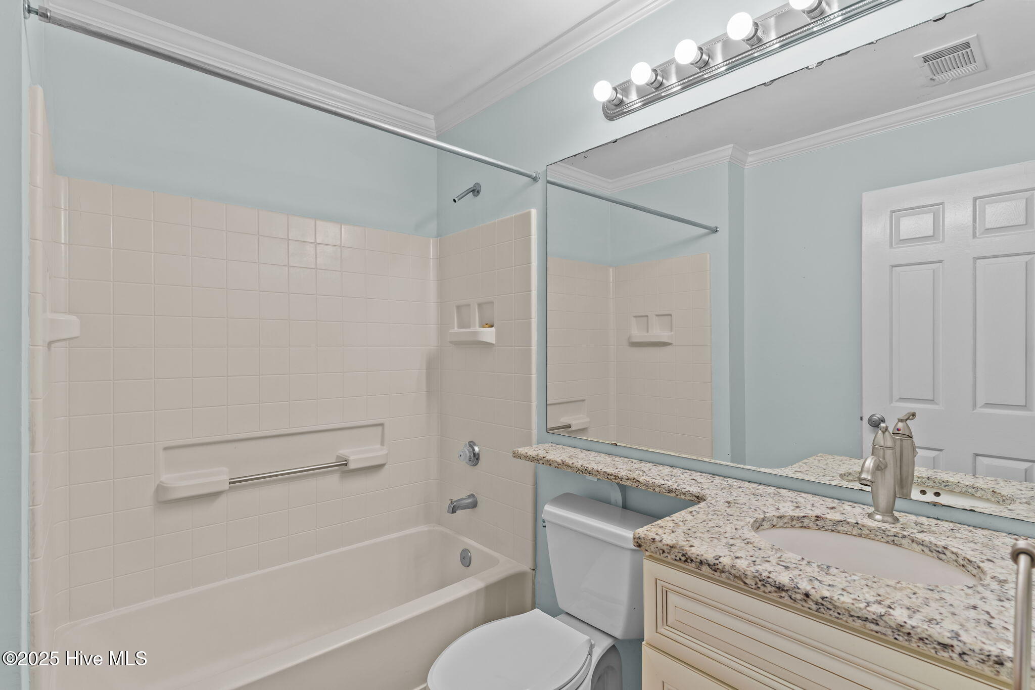 214 NE 59th Street, Oak Island