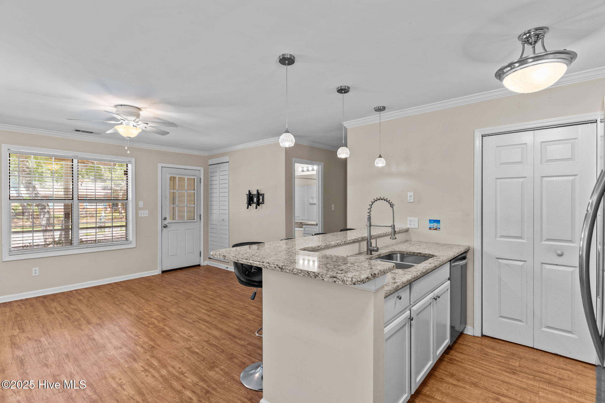 214 NE 59th Street, Oak Island