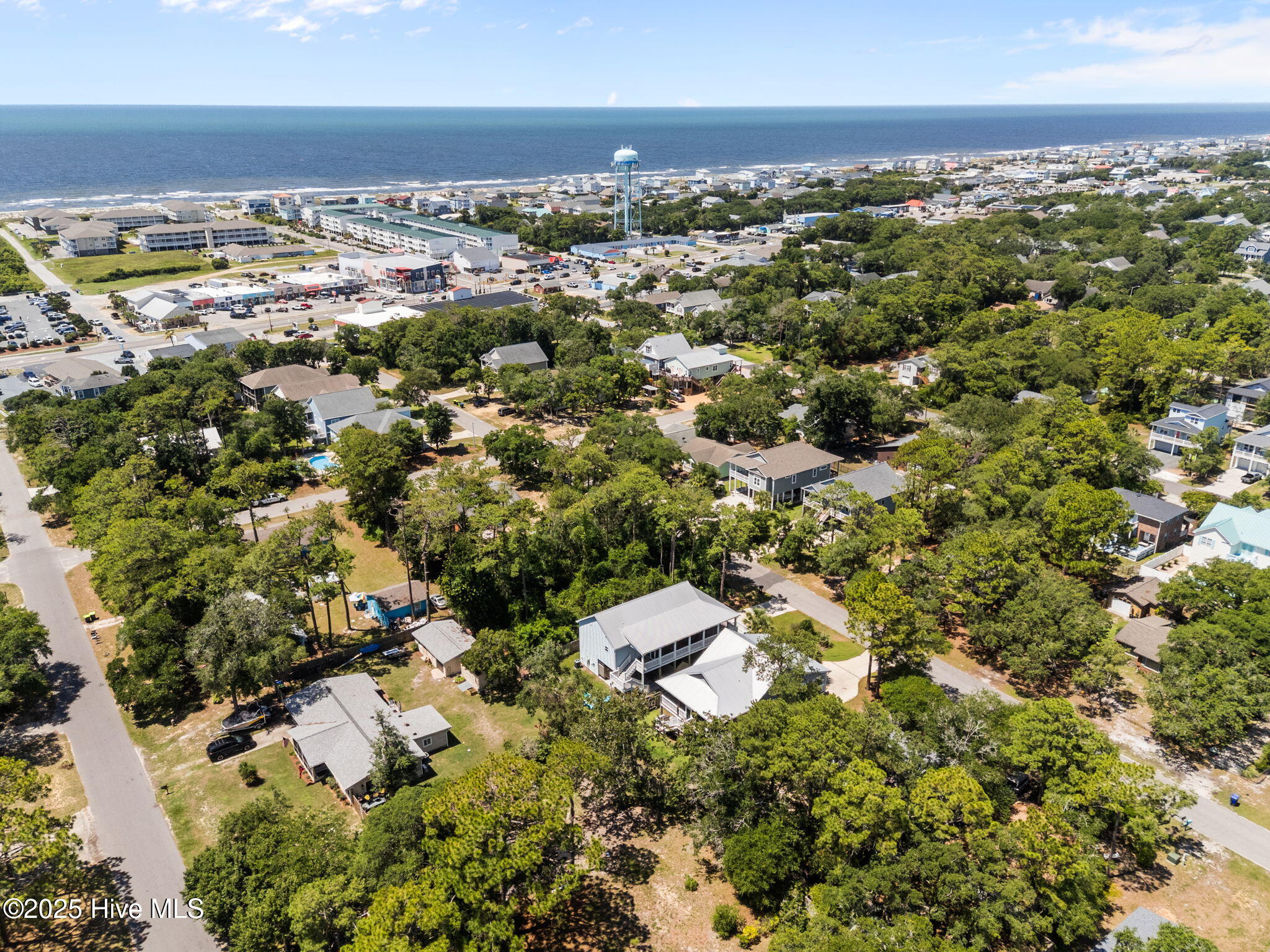 214 NE 59th Street, Oak Island