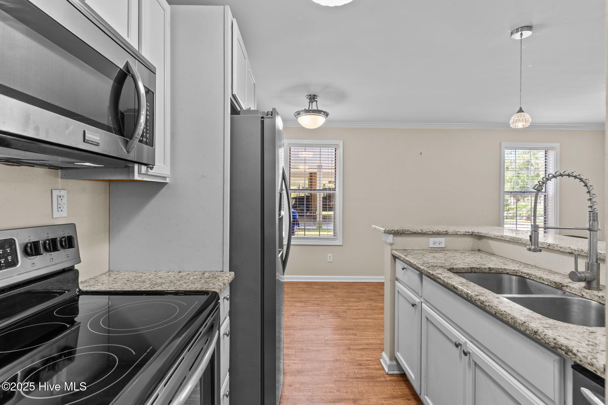 214 NE 59th Street, Oak Island