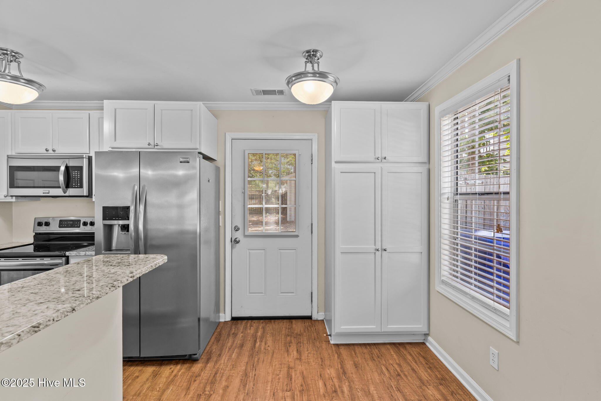 214 NE 59th Street, Oak Island