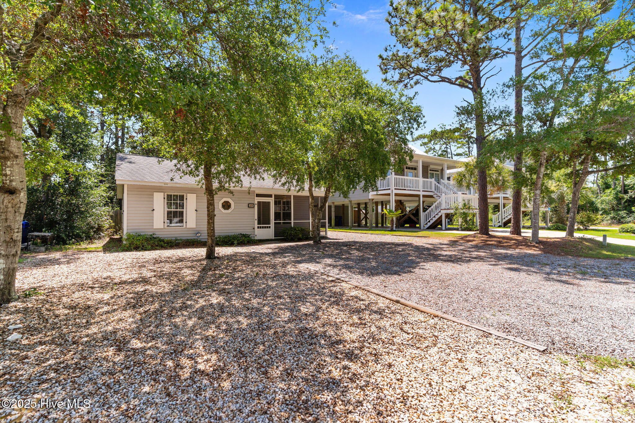 214 NE 59th Street, Oak Island