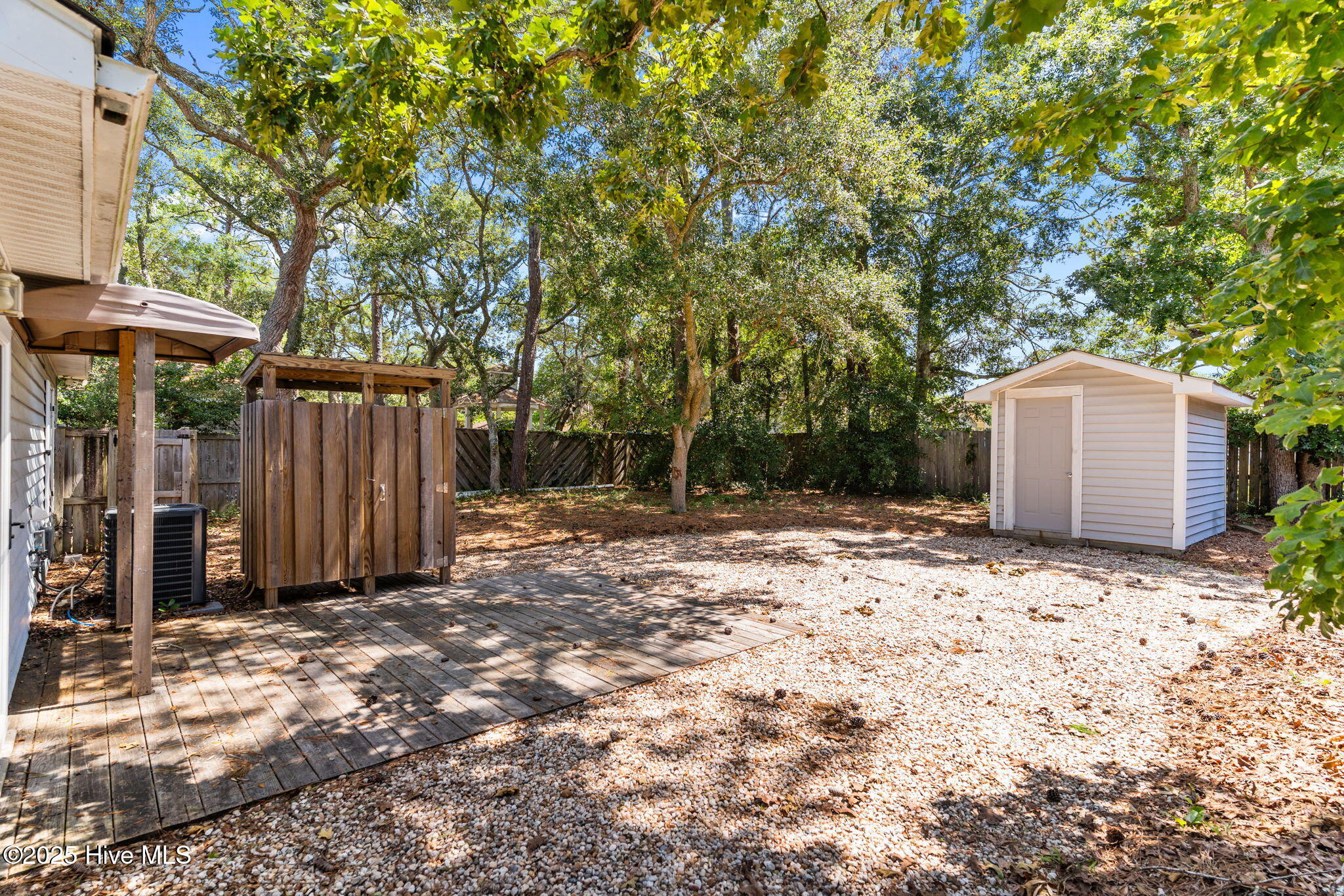 214 NE 59th Street, Oak Island