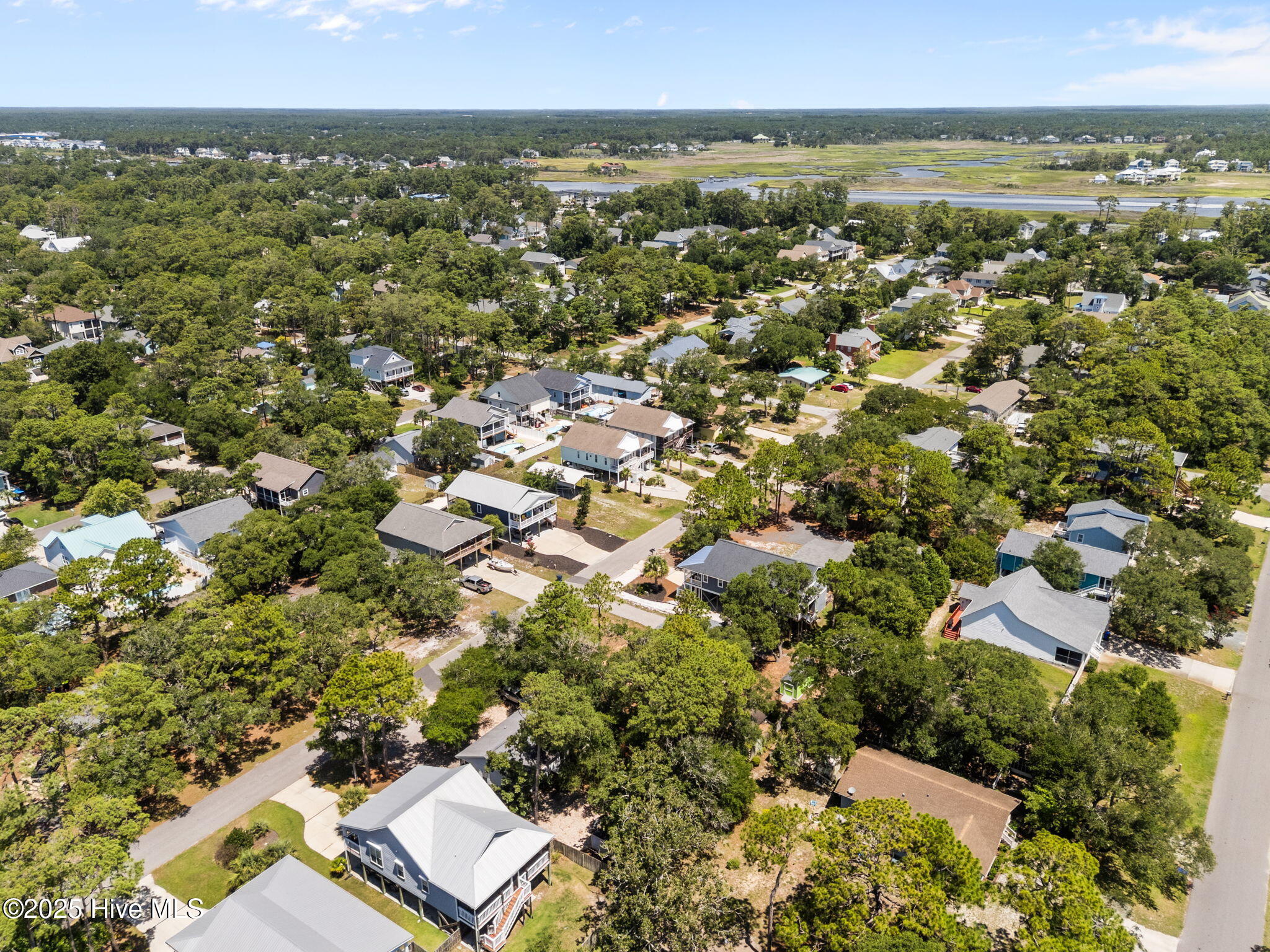 214 NE 59th Street, Oak Island