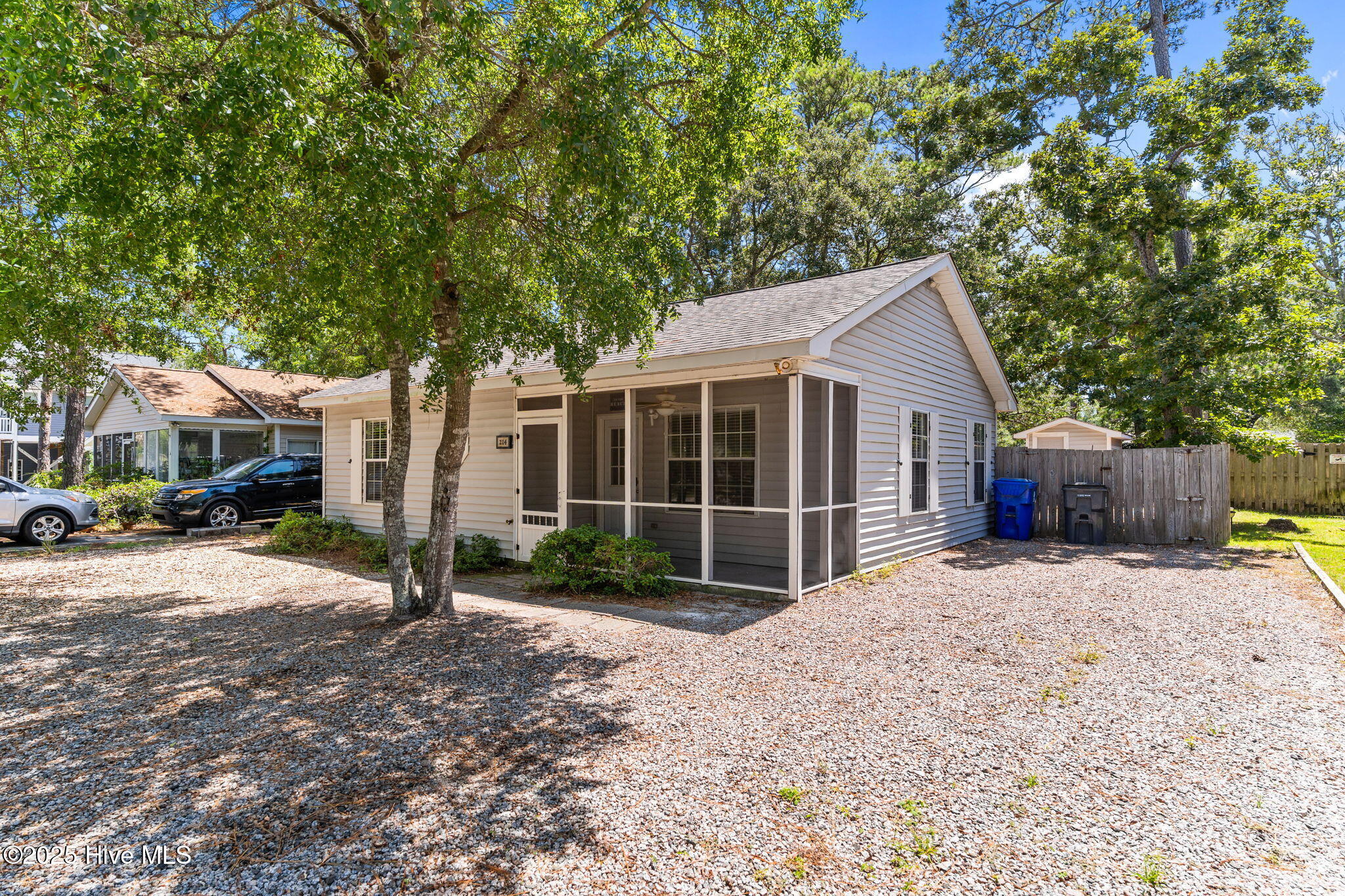 214 NE 59th Street, Oak Island