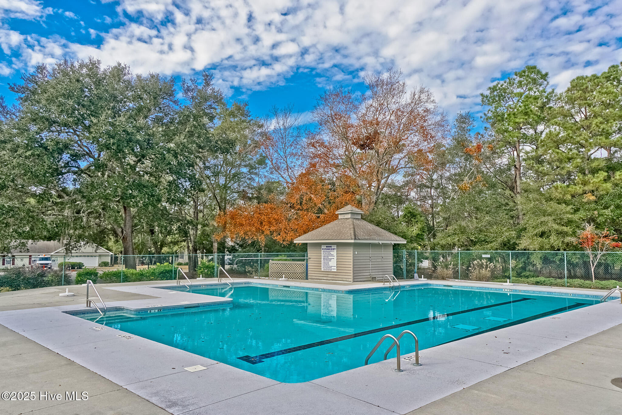 669 Pelican Circle
