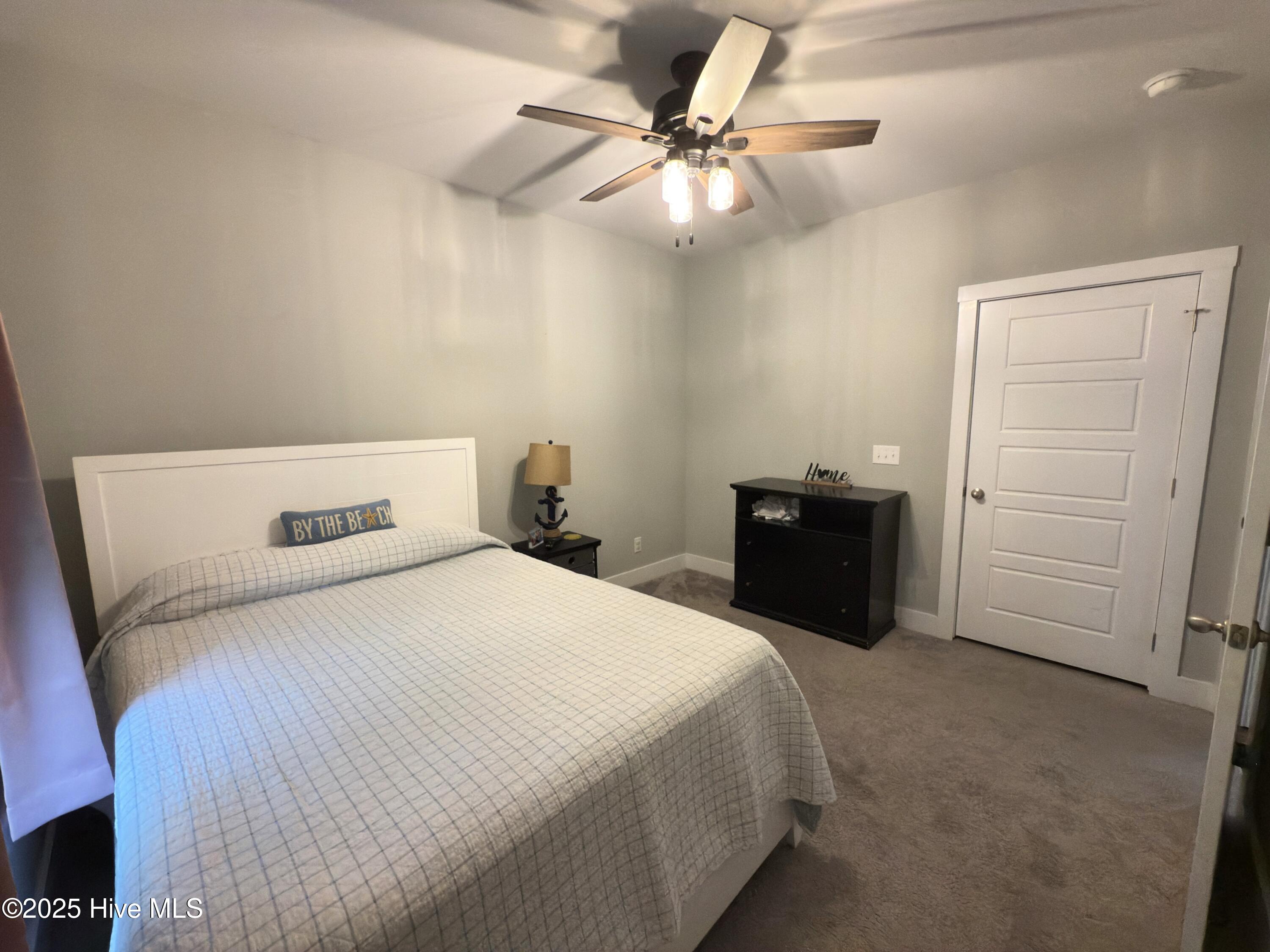 669 Pelican Circle