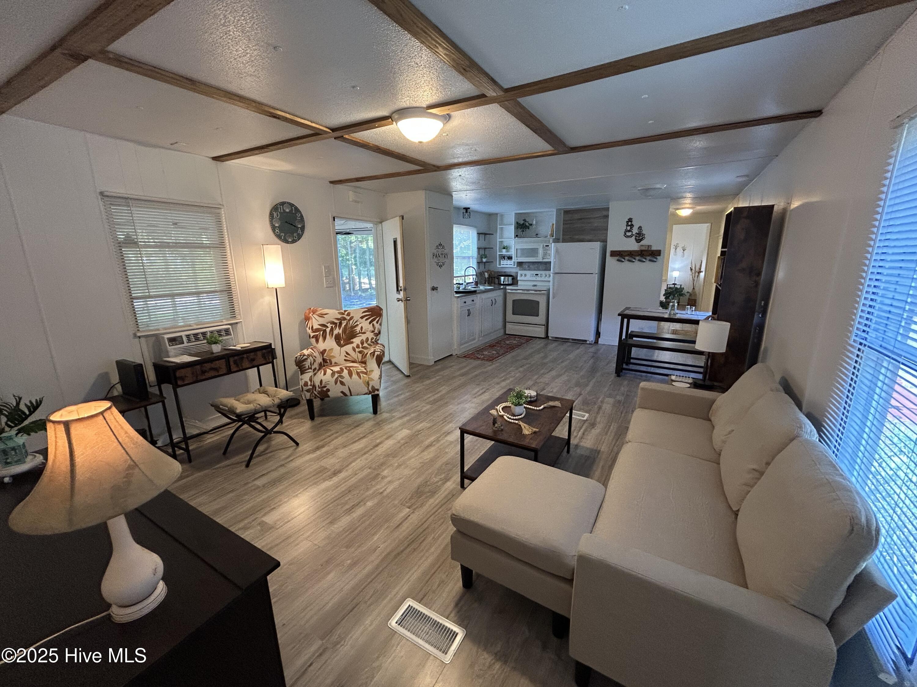 2525 Brookford Lane SW