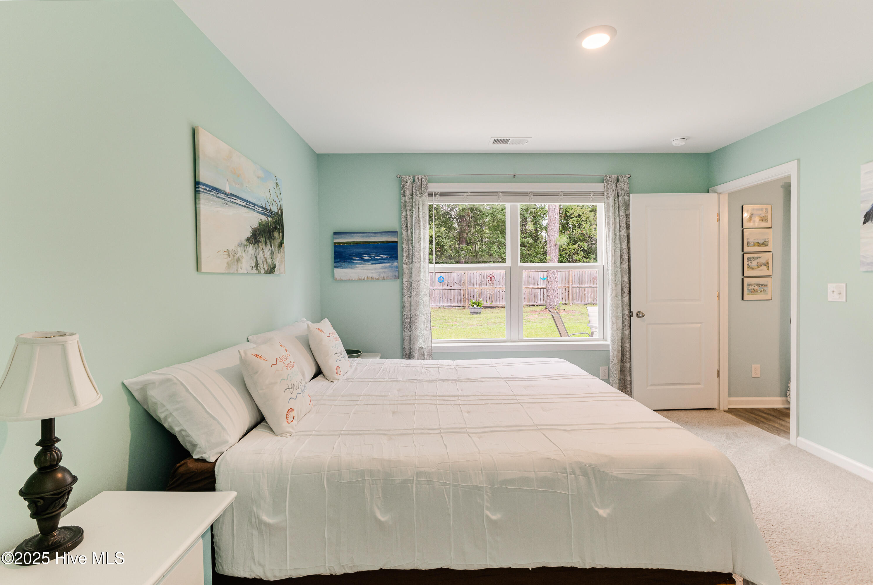 386 Ellis Road SE