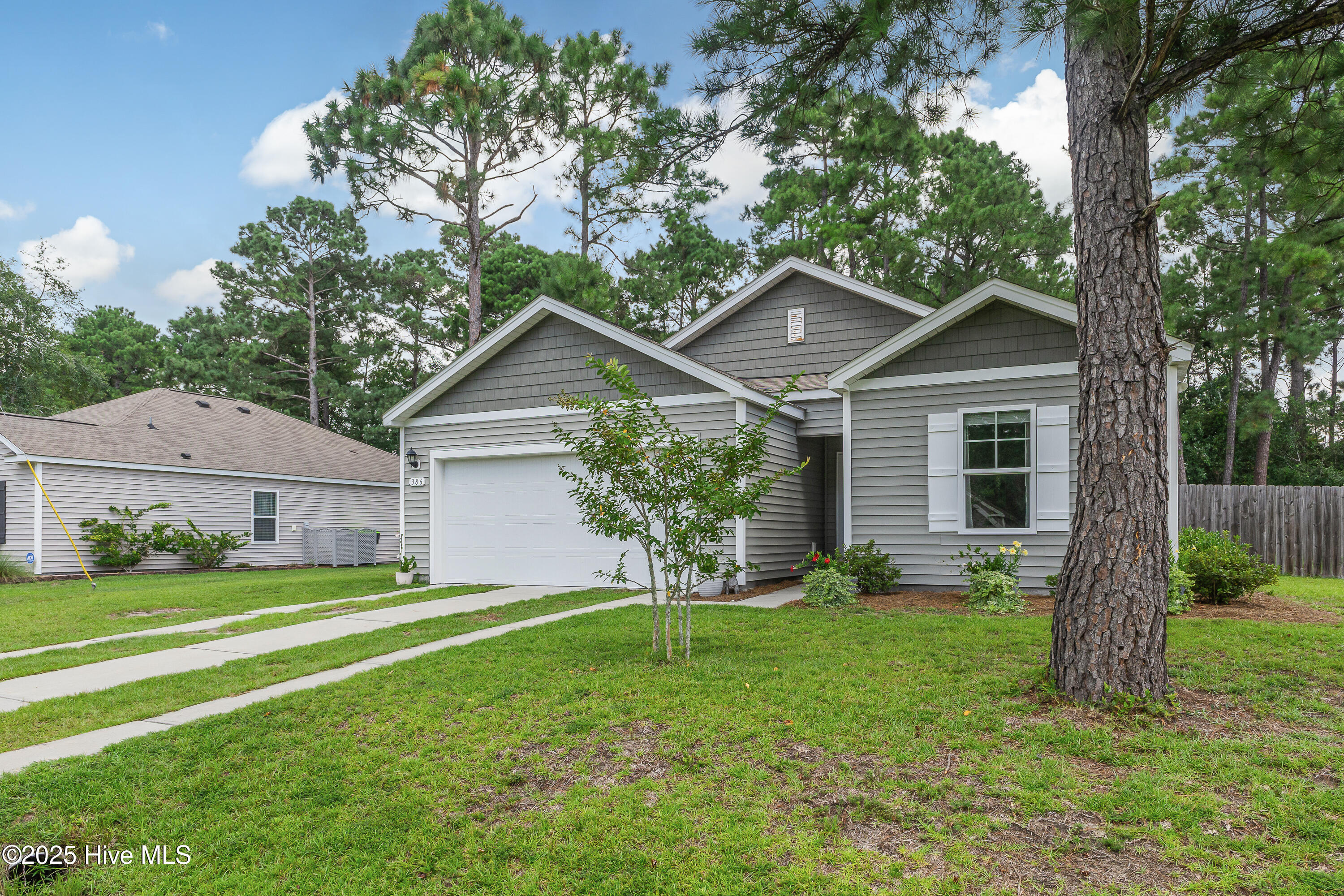386 Ellis Road SE