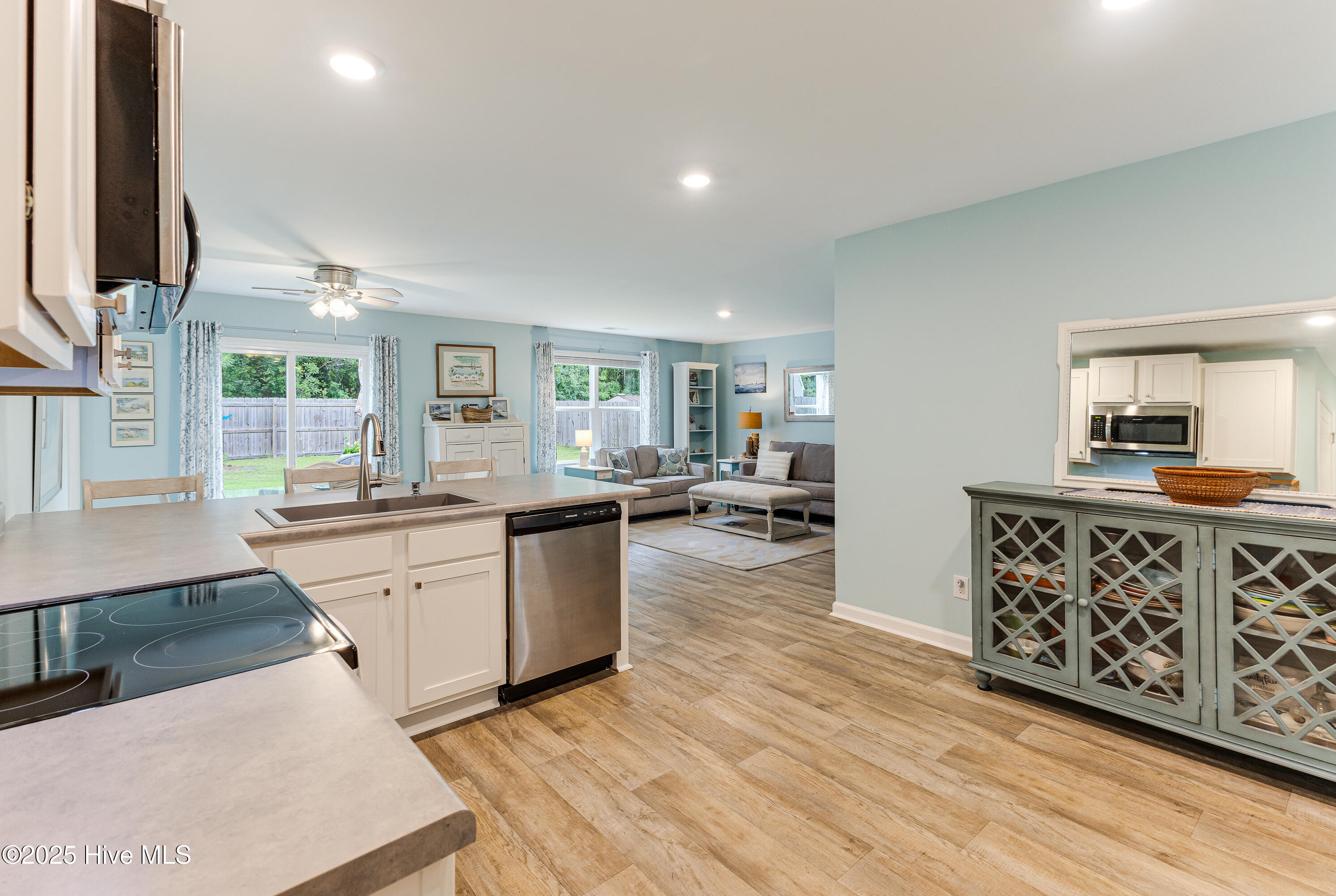 386 Ellis Road SE