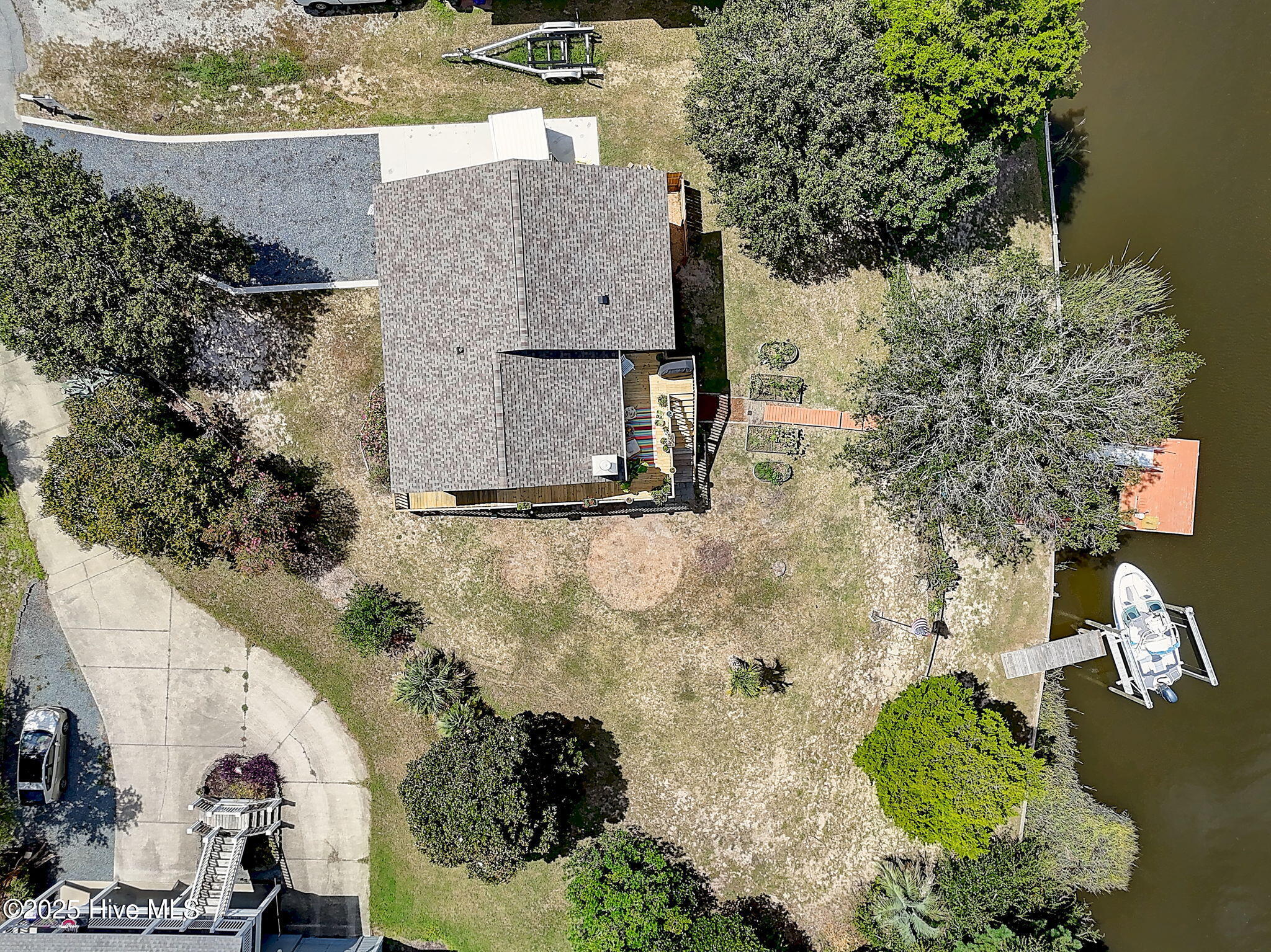 126 E Island Drive