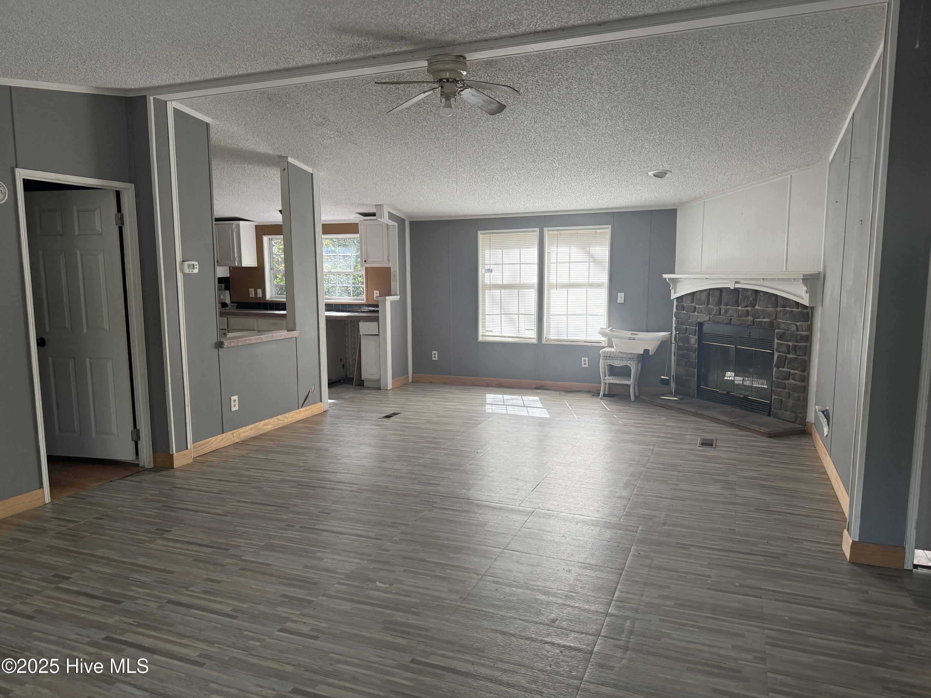 2271 Bob White Road SW
