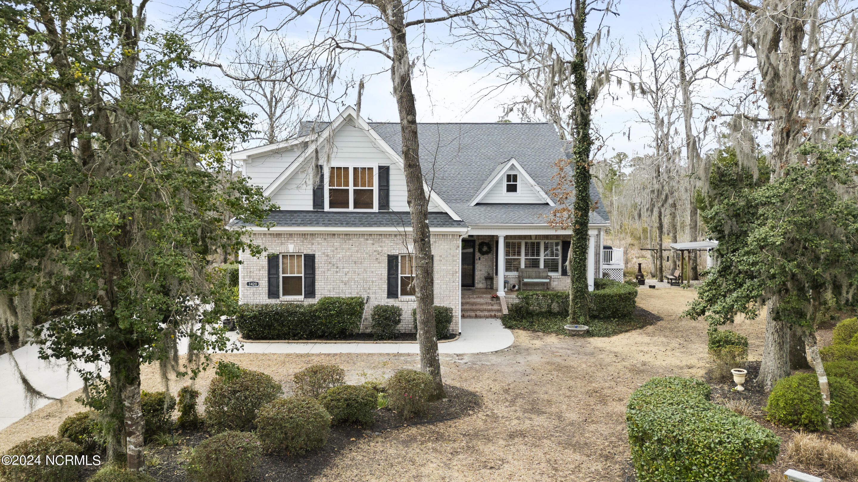 1420 Whisperwood Court SE