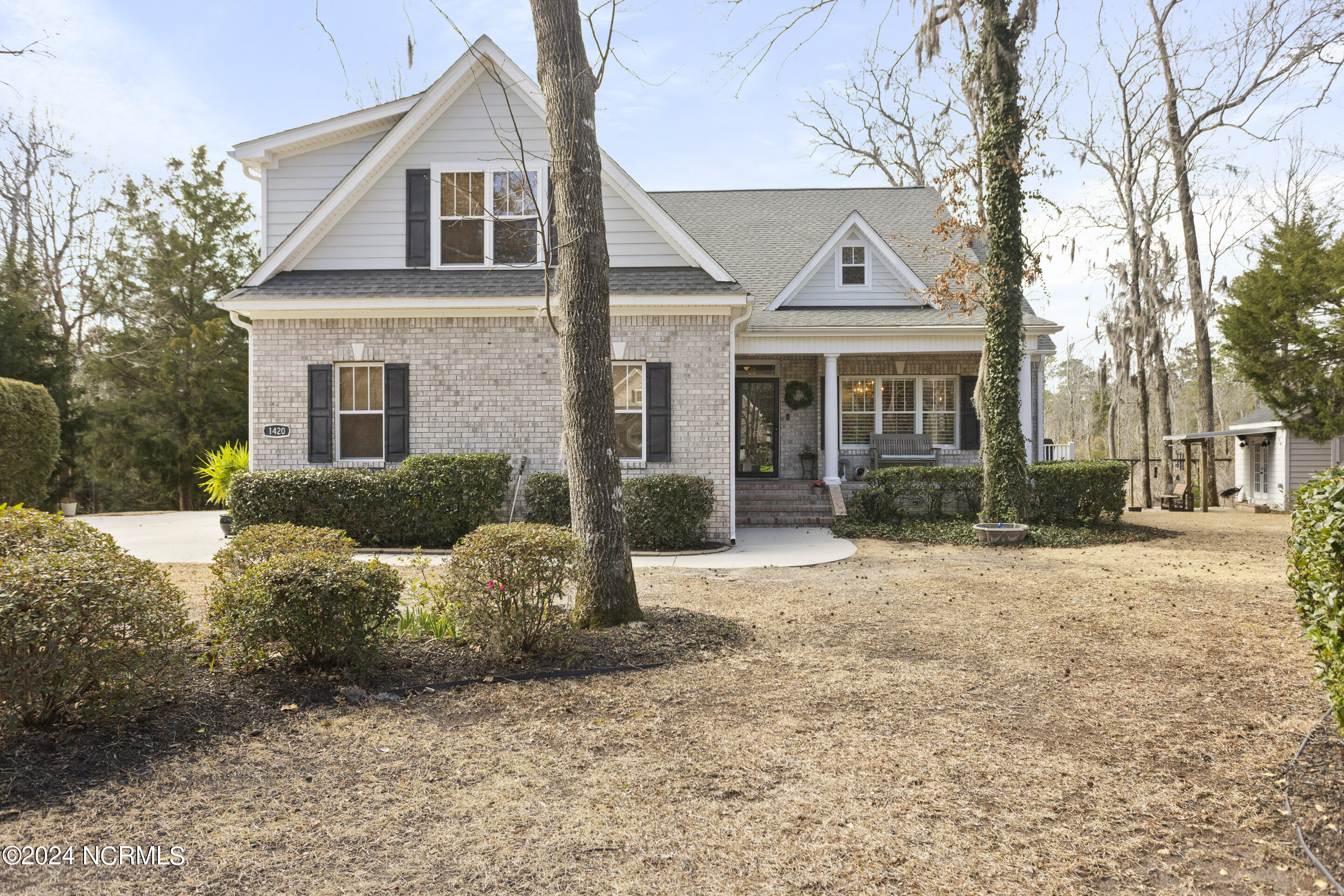 1420 Whisperwood Court SE