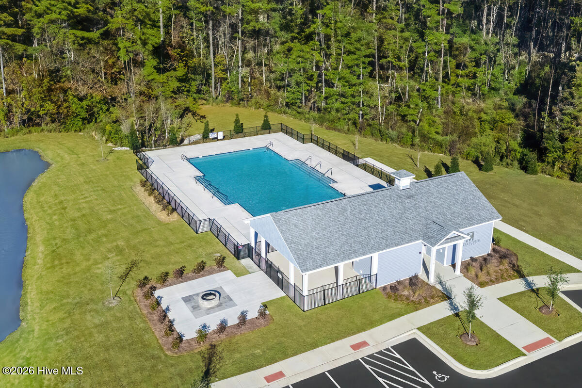 324 Powis Drive NE