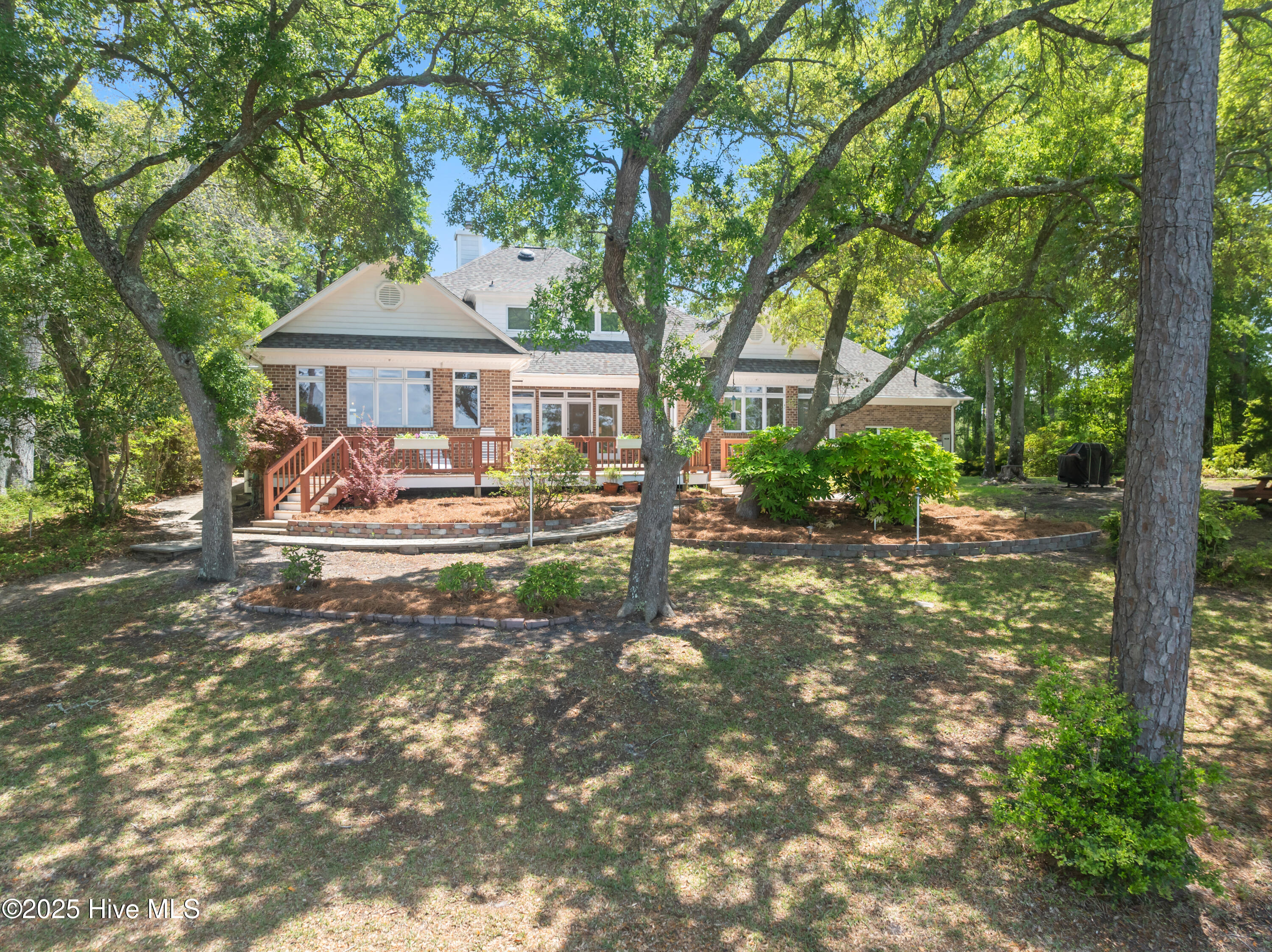 524 Admirals Court SE