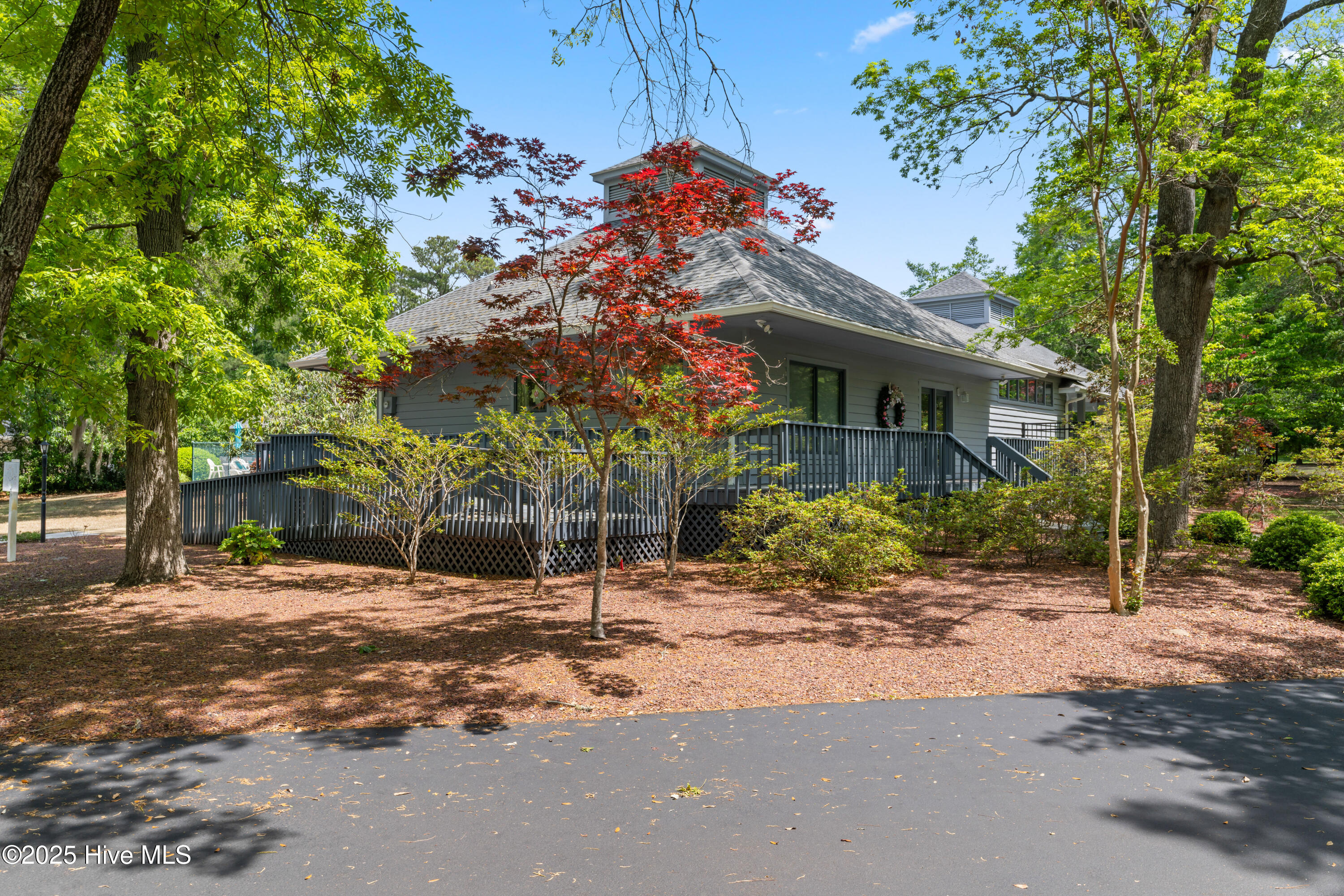 524 Admirals Court SE