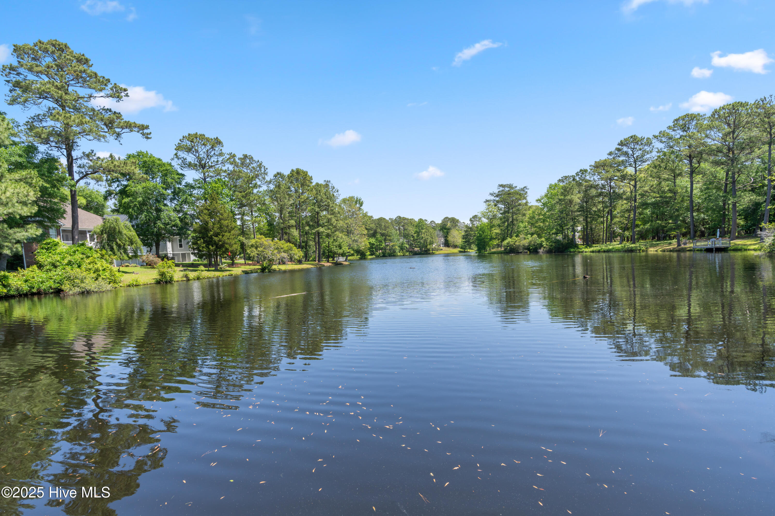 524 Admirals Court SE