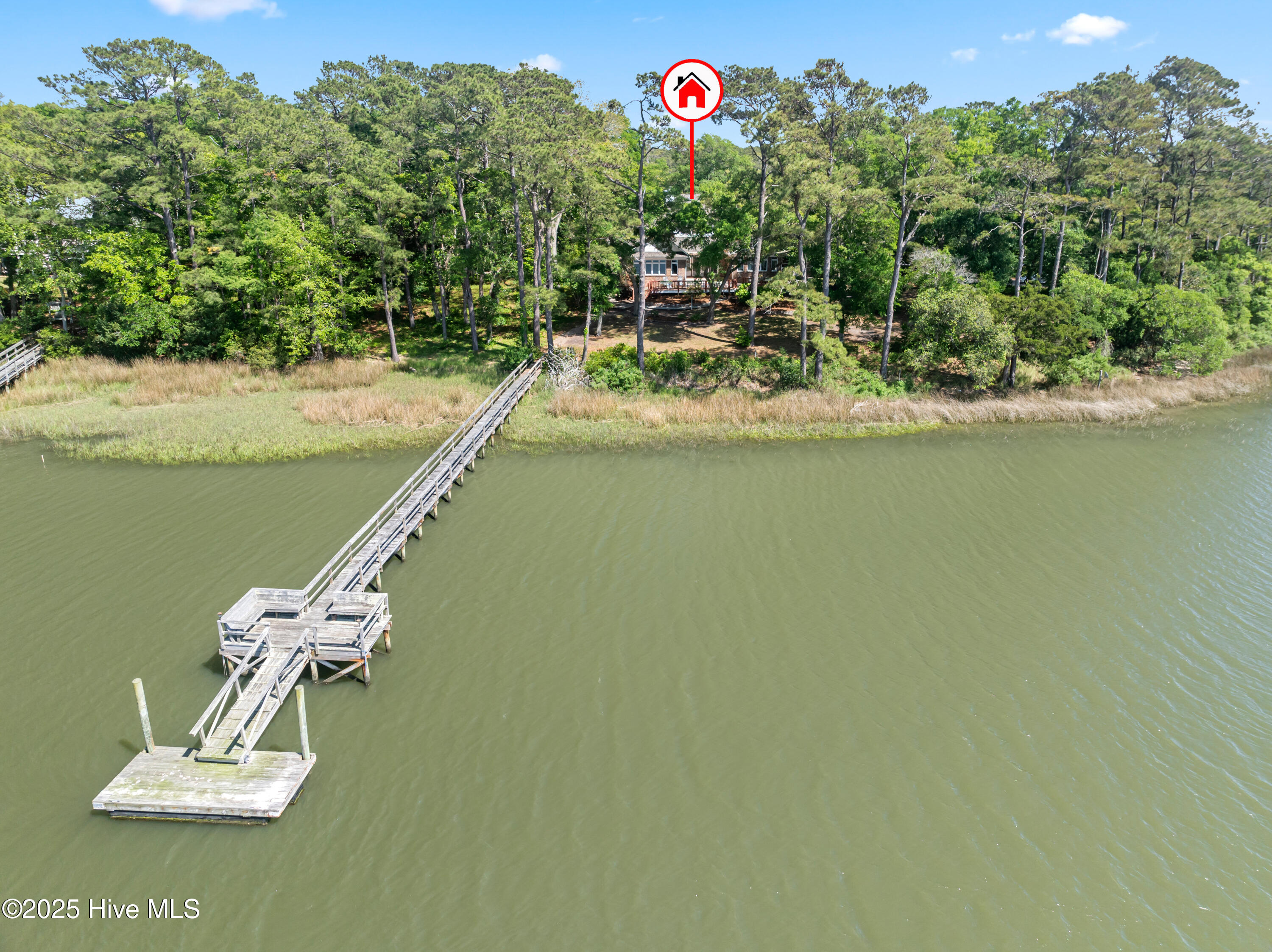 524 Admirals Court SE