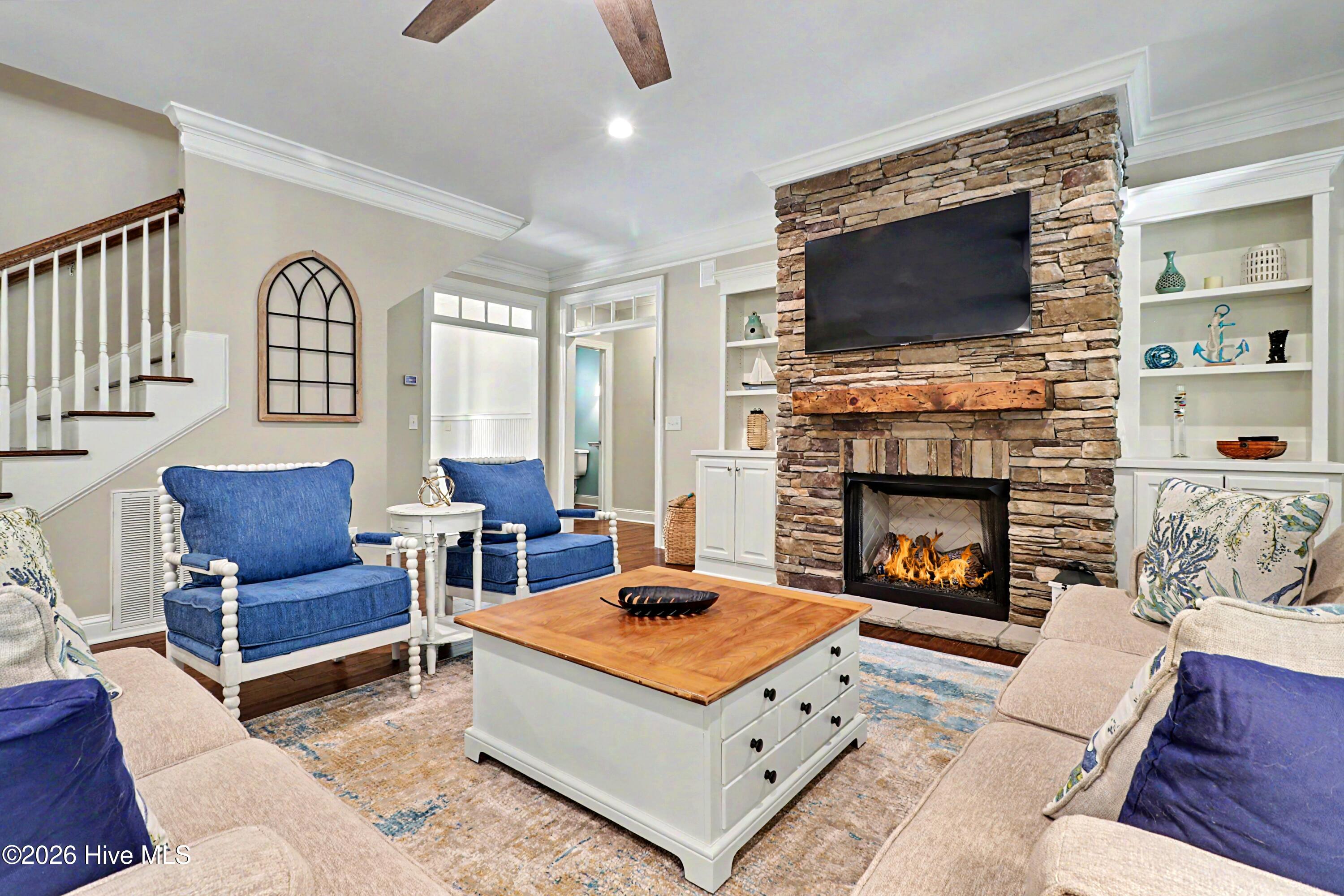 607 Carvalho Terrace SE