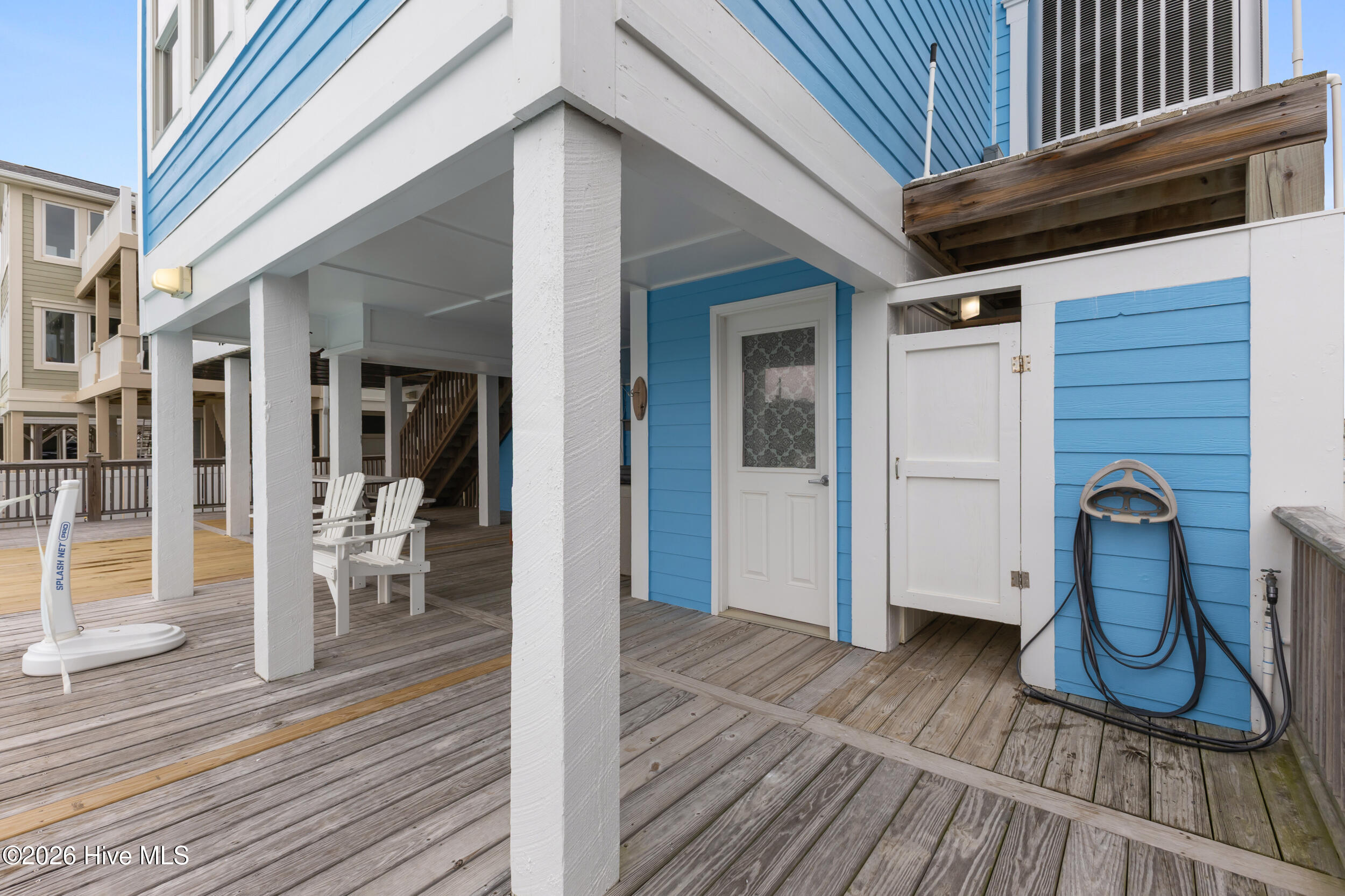407 Ocean Boulevard W