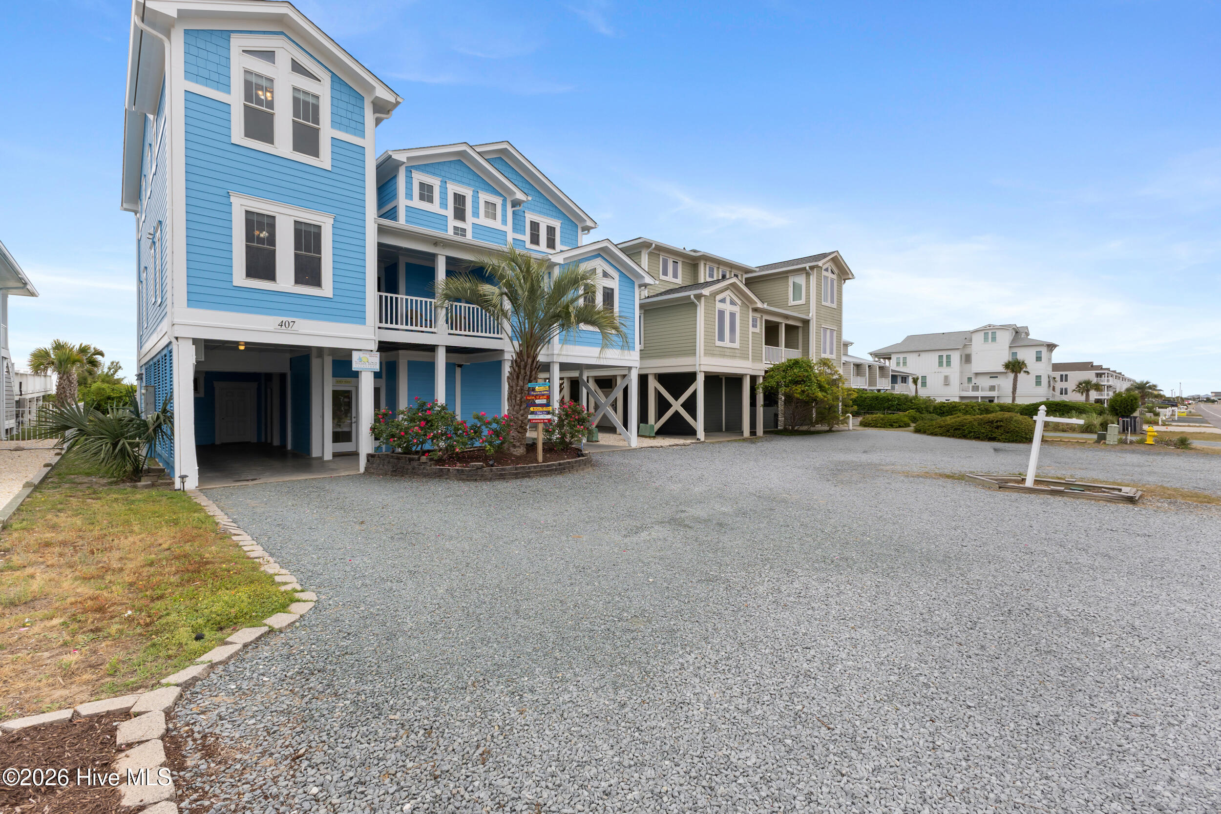 407 Ocean Boulevard W