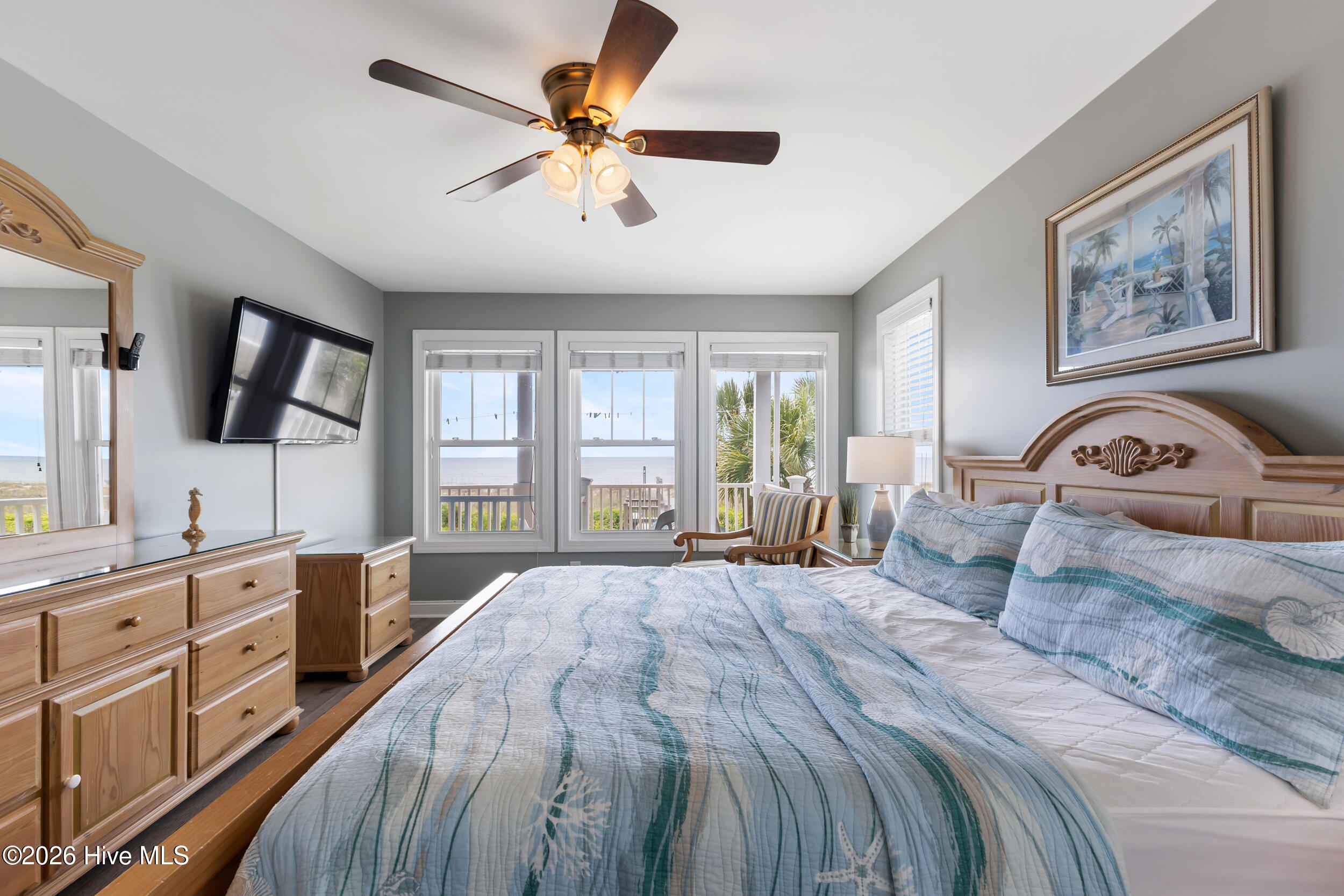 407 Ocean Boulevard W