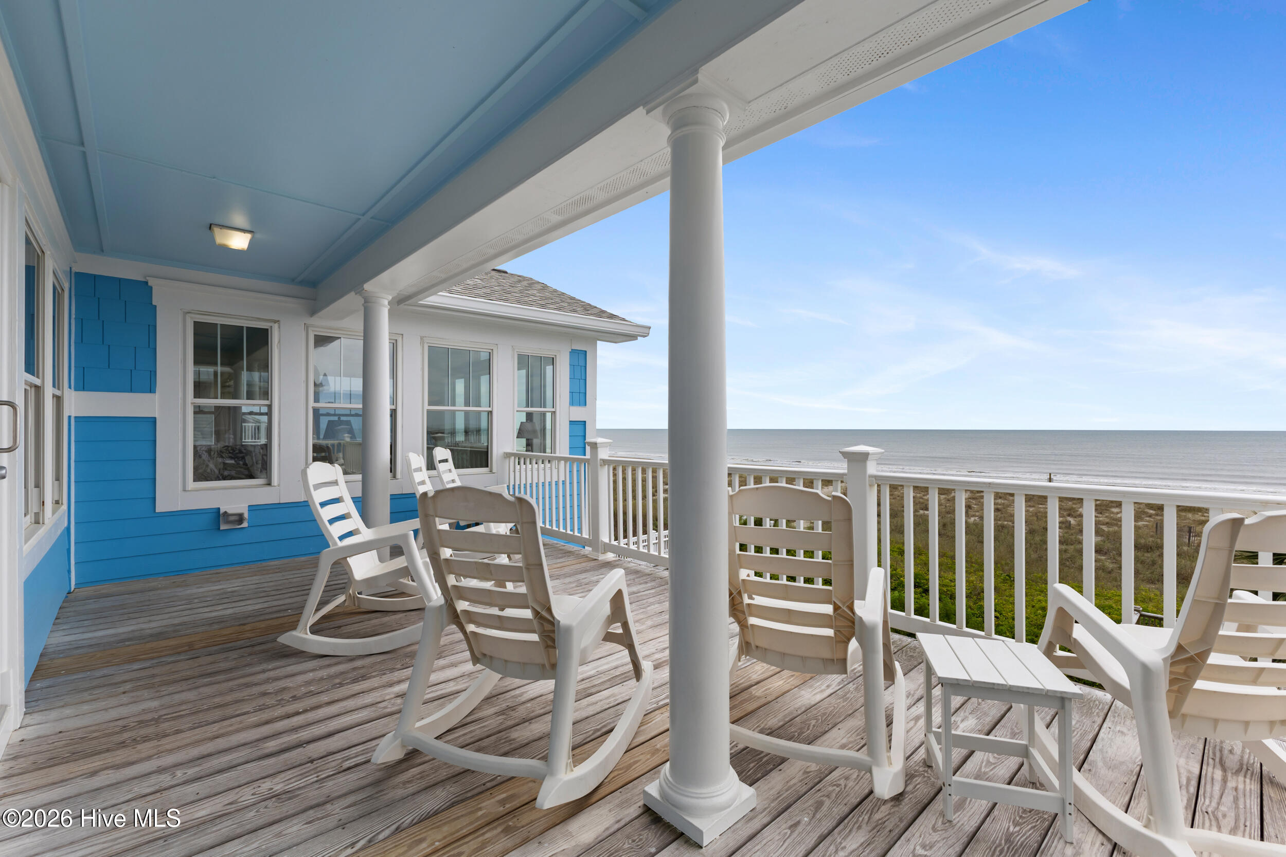 407 Ocean Boulevard W