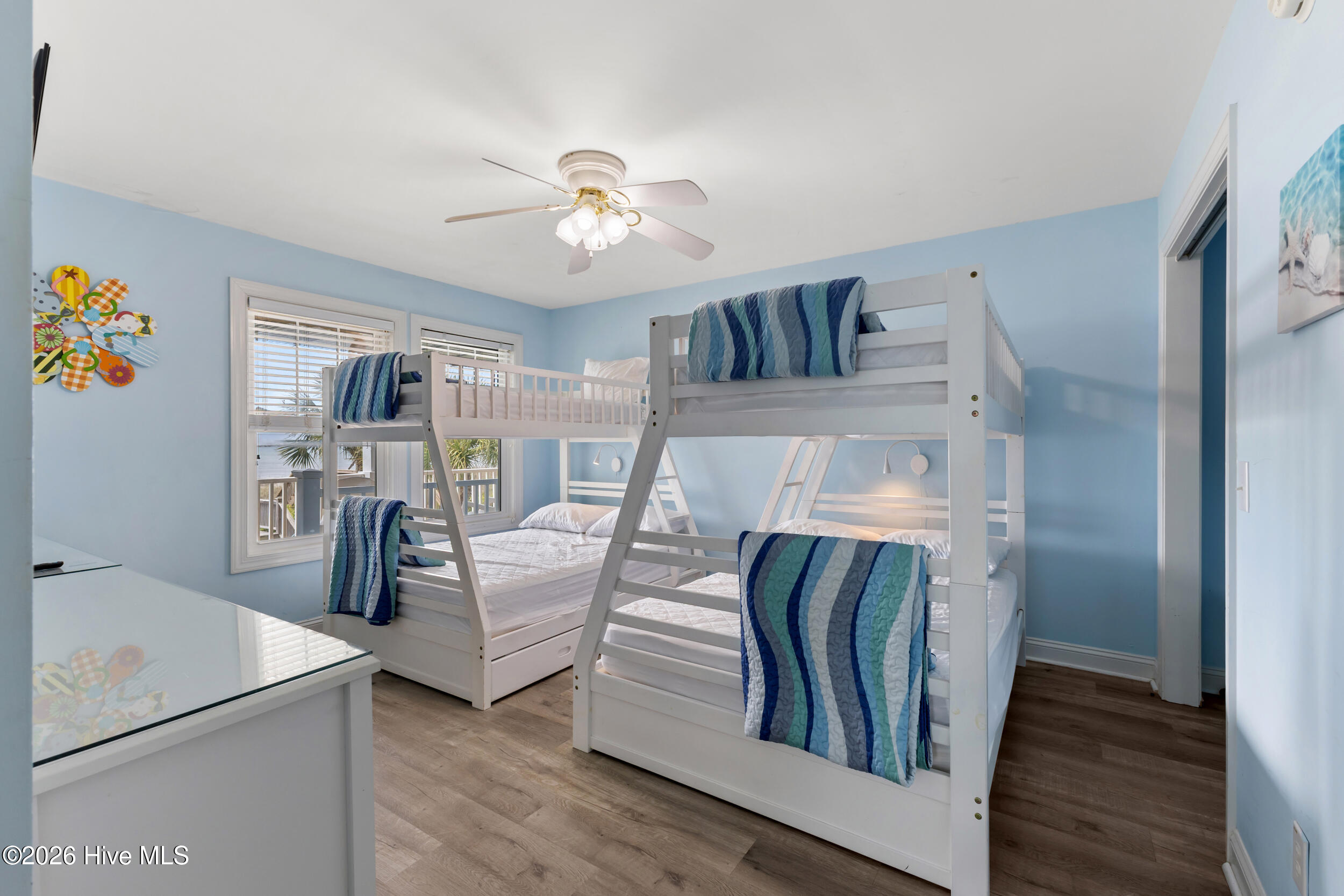 407 Ocean Boulevard W