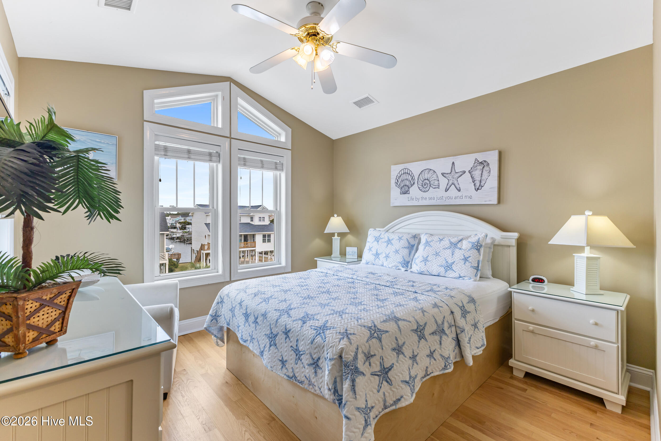 407 Ocean Boulevard W
