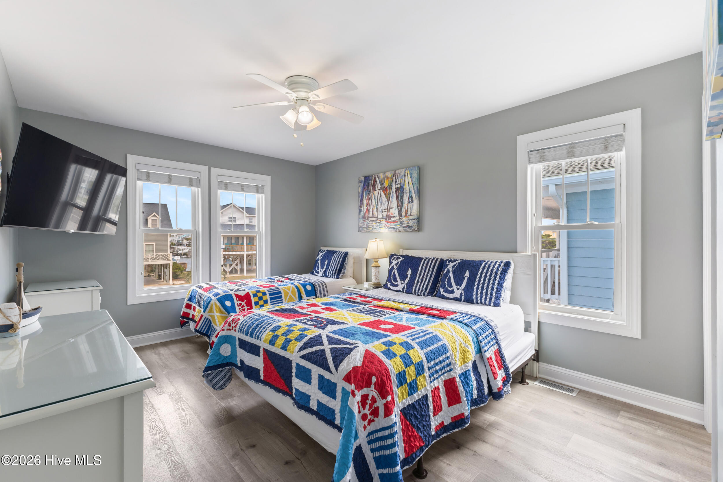 407 Ocean Boulevard W